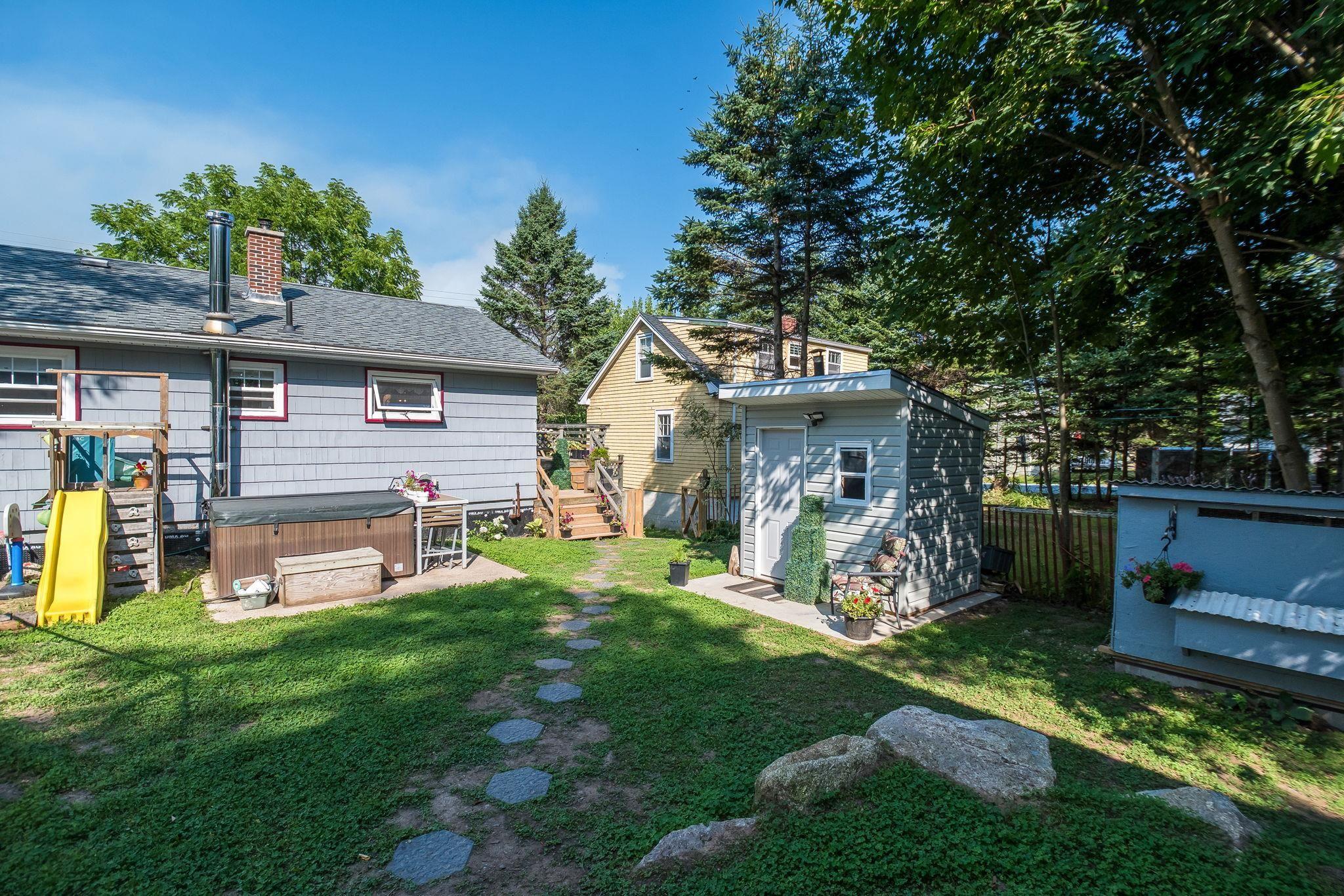 $499,900.00: 2152 St. Margarets Bay Road, Timberlea