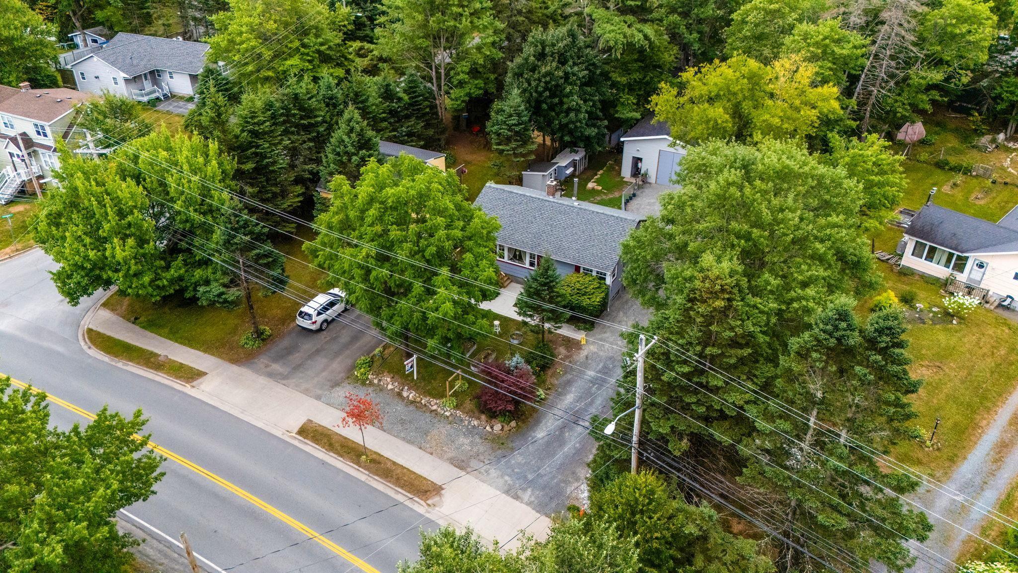 $499,900.00: 2152 St. Margarets Bay Road, Timberlea