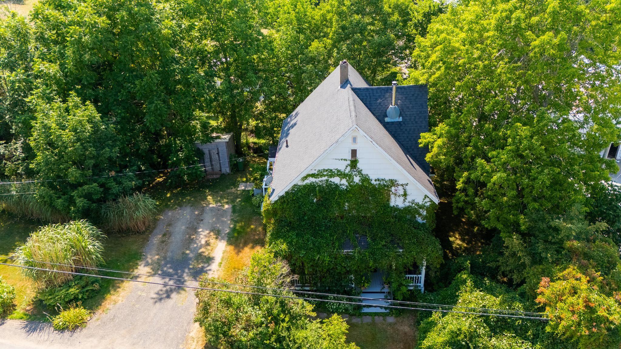 $360,000.00: 2829 Greenfield Road, Gaspereau