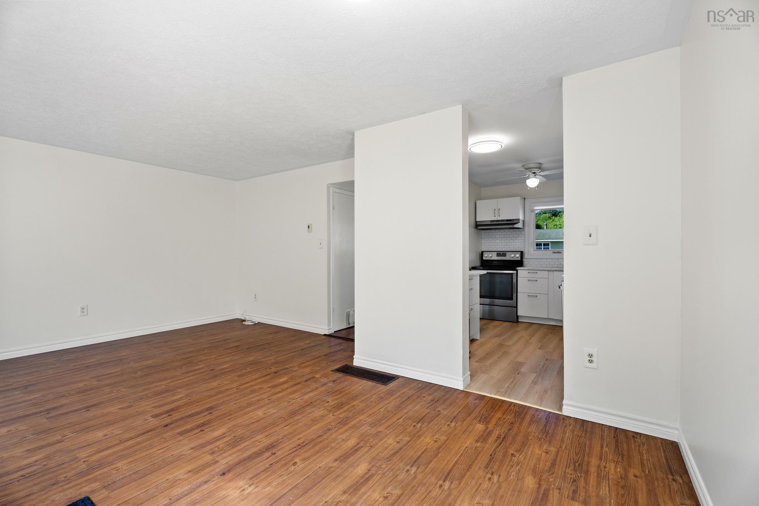 $374,900.00: 37 Circassion Drive, Dartmouth