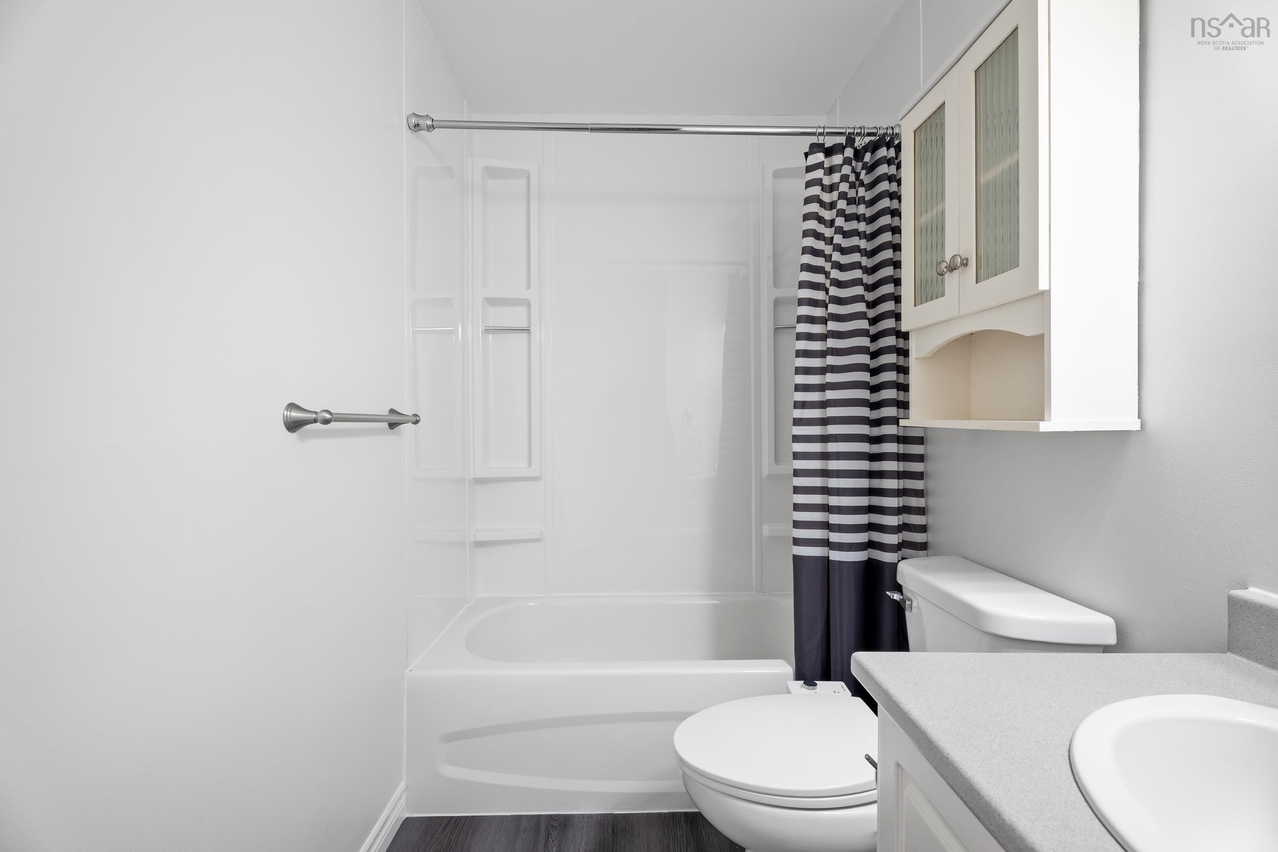 $374,900.00: 37 Circassion Drive, Dartmouth