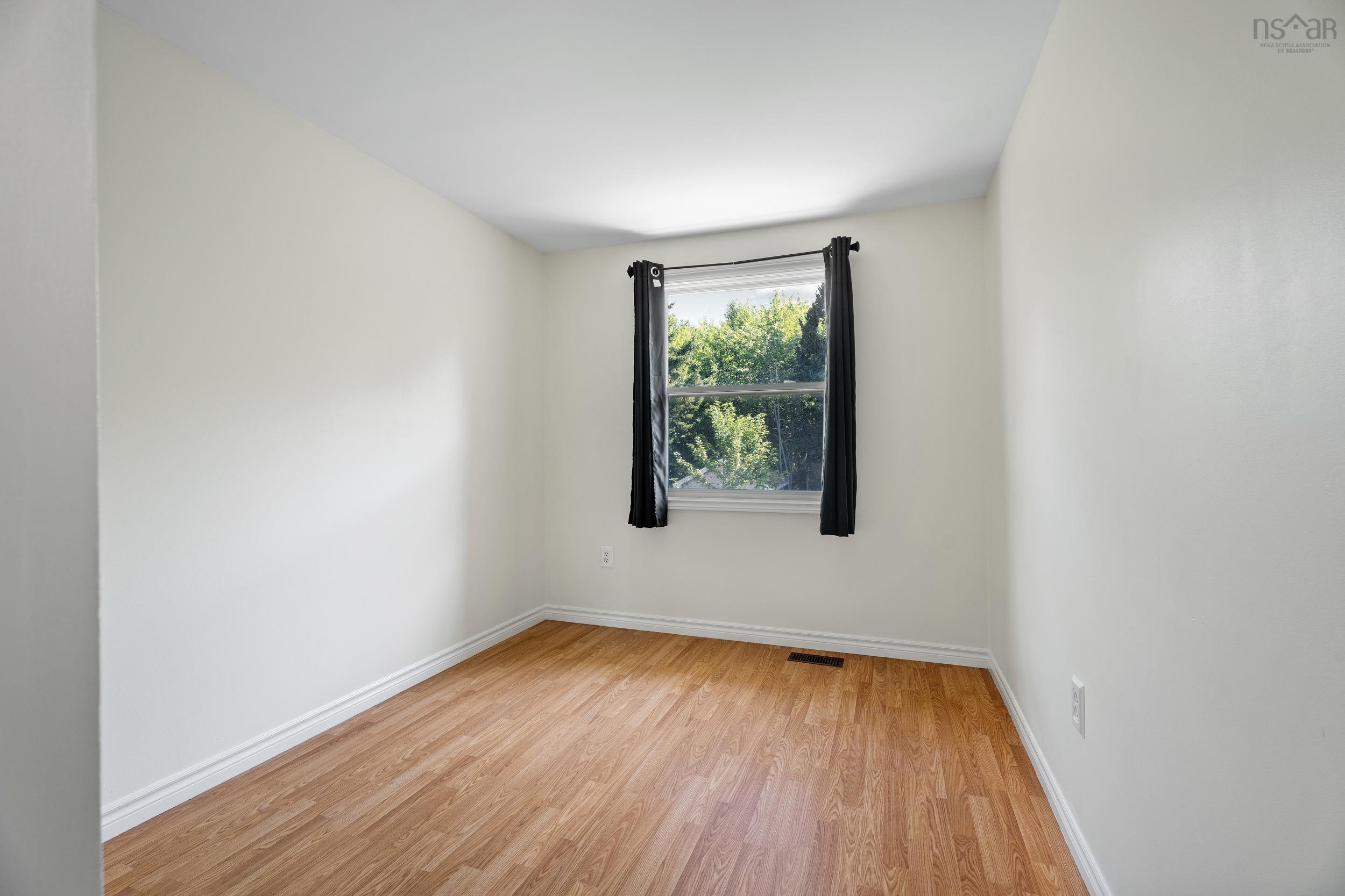 $374,900.00: 37 Circassion Drive, Dartmouth