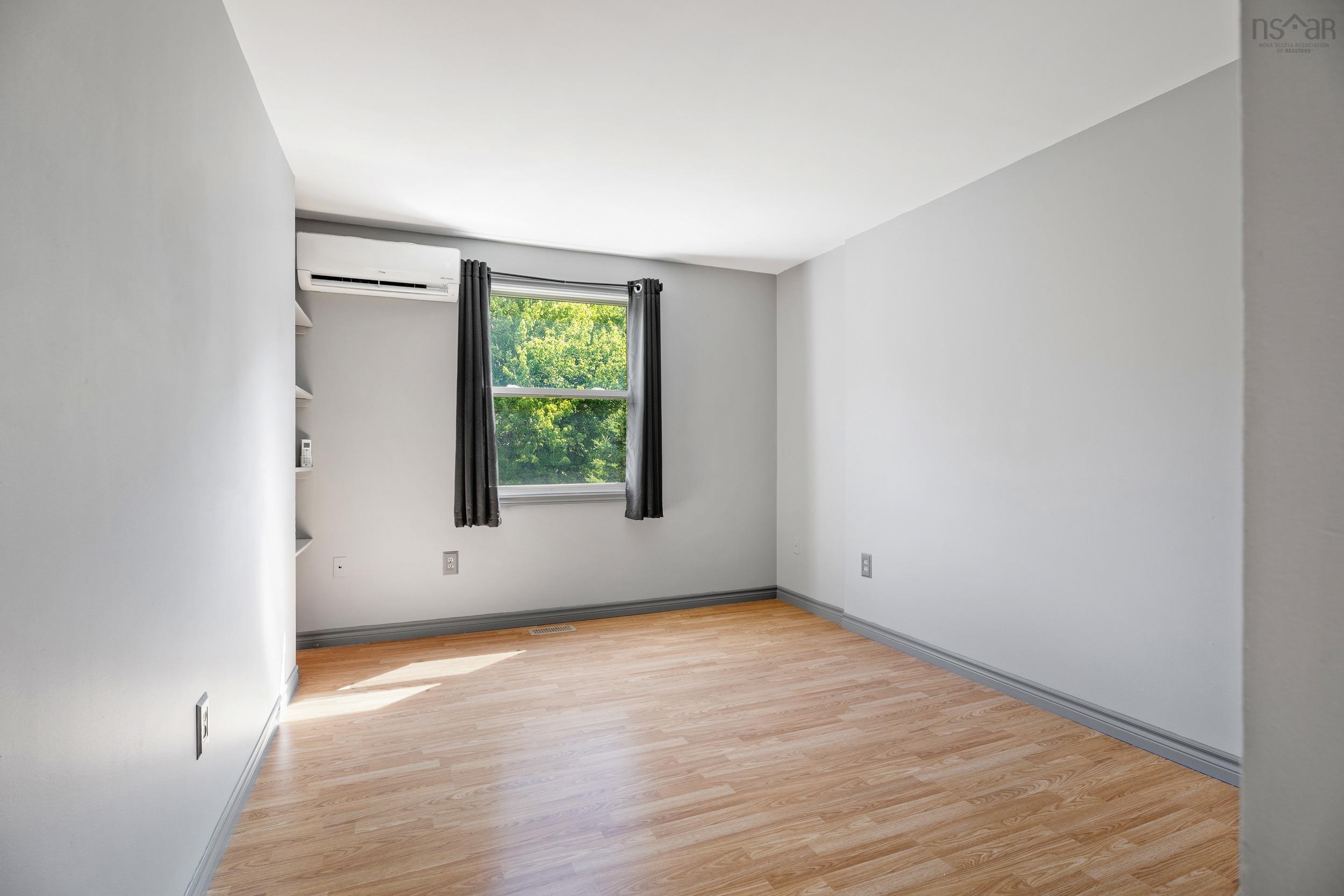 $374,900.00: 37 Circassion Drive, Dartmouth