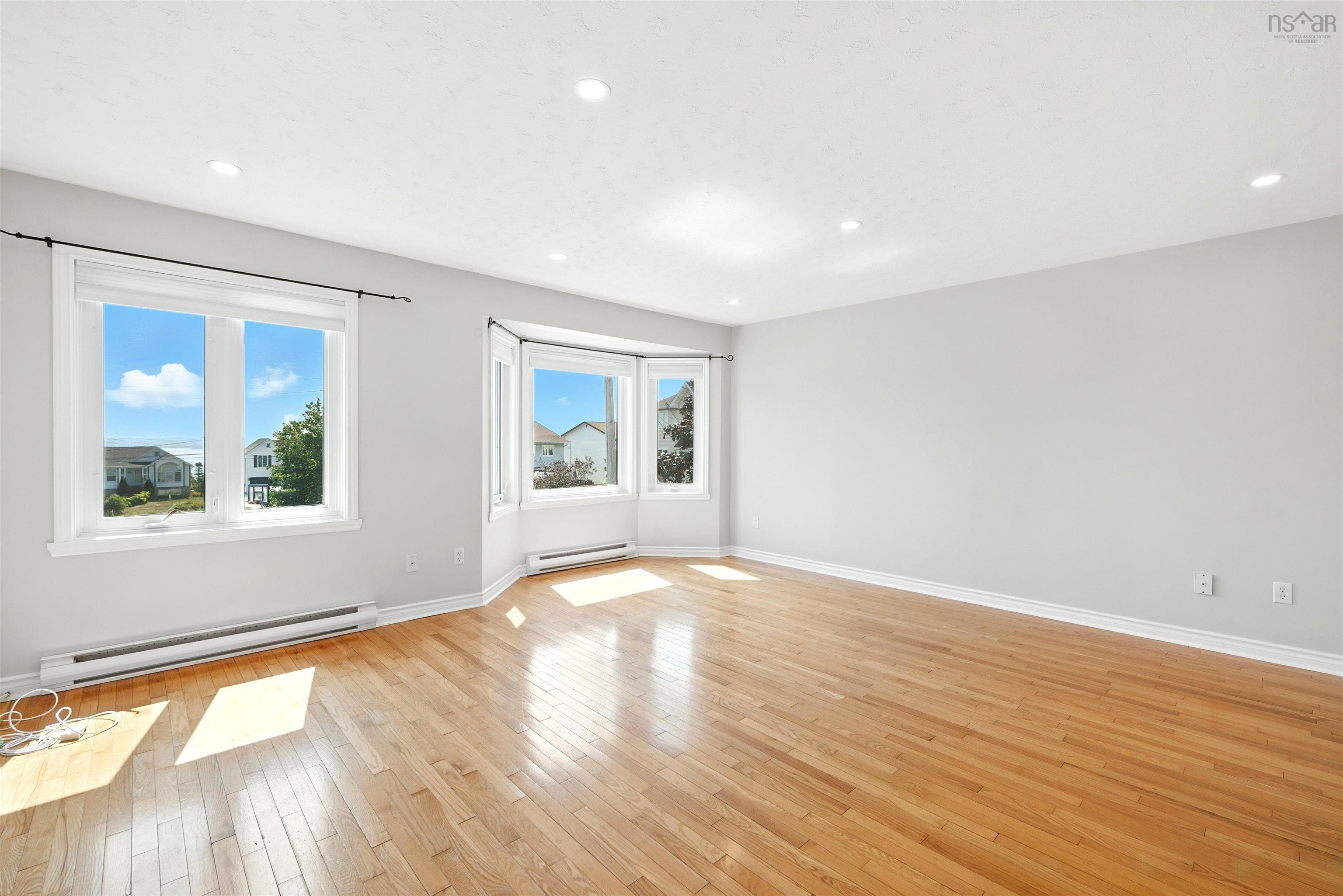 $509,900.00: 21 Lively Court, Bedford