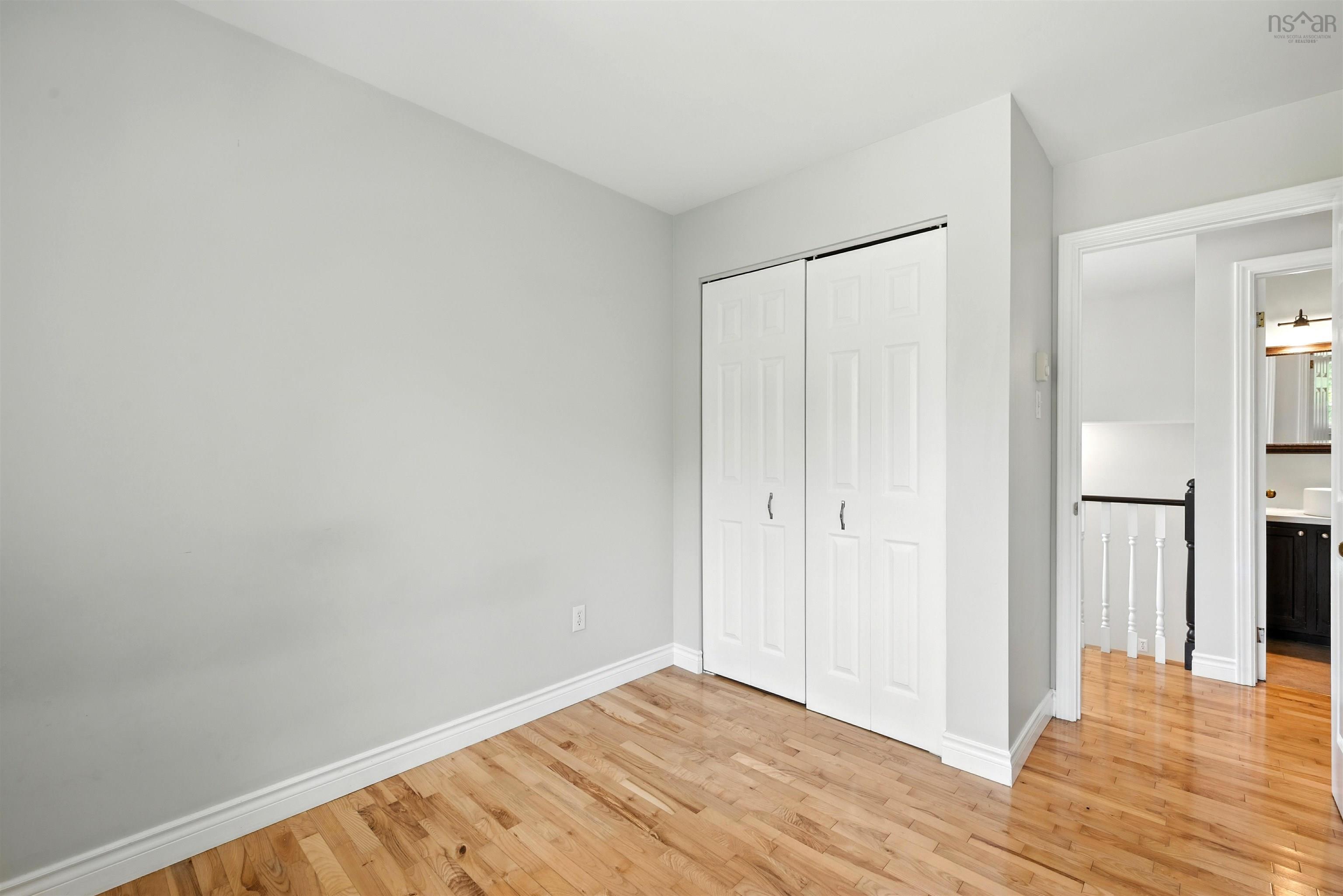 $509,900.00: 21 Lively Court, Bedford