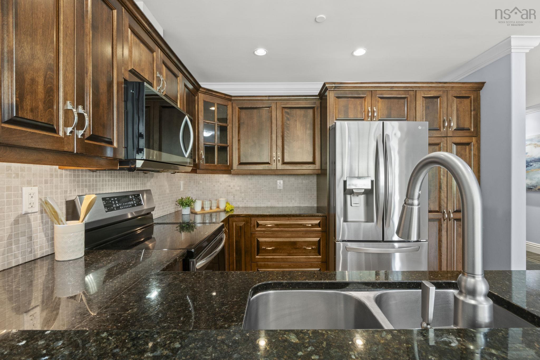 $974,900.00: 303 1445 South Park Street, Halifax