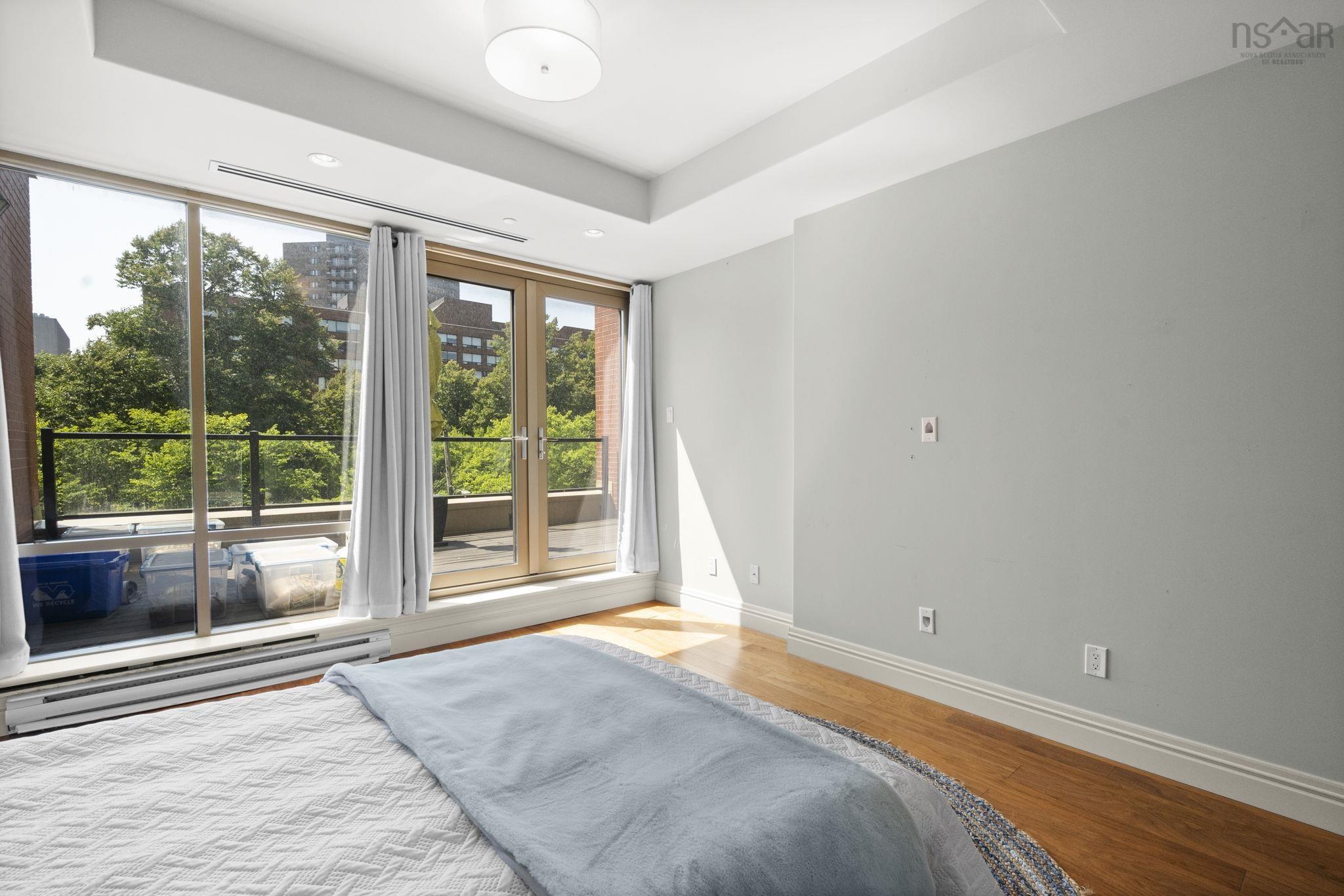 $974,900.00: 303 1445 South Park Street, Halifax