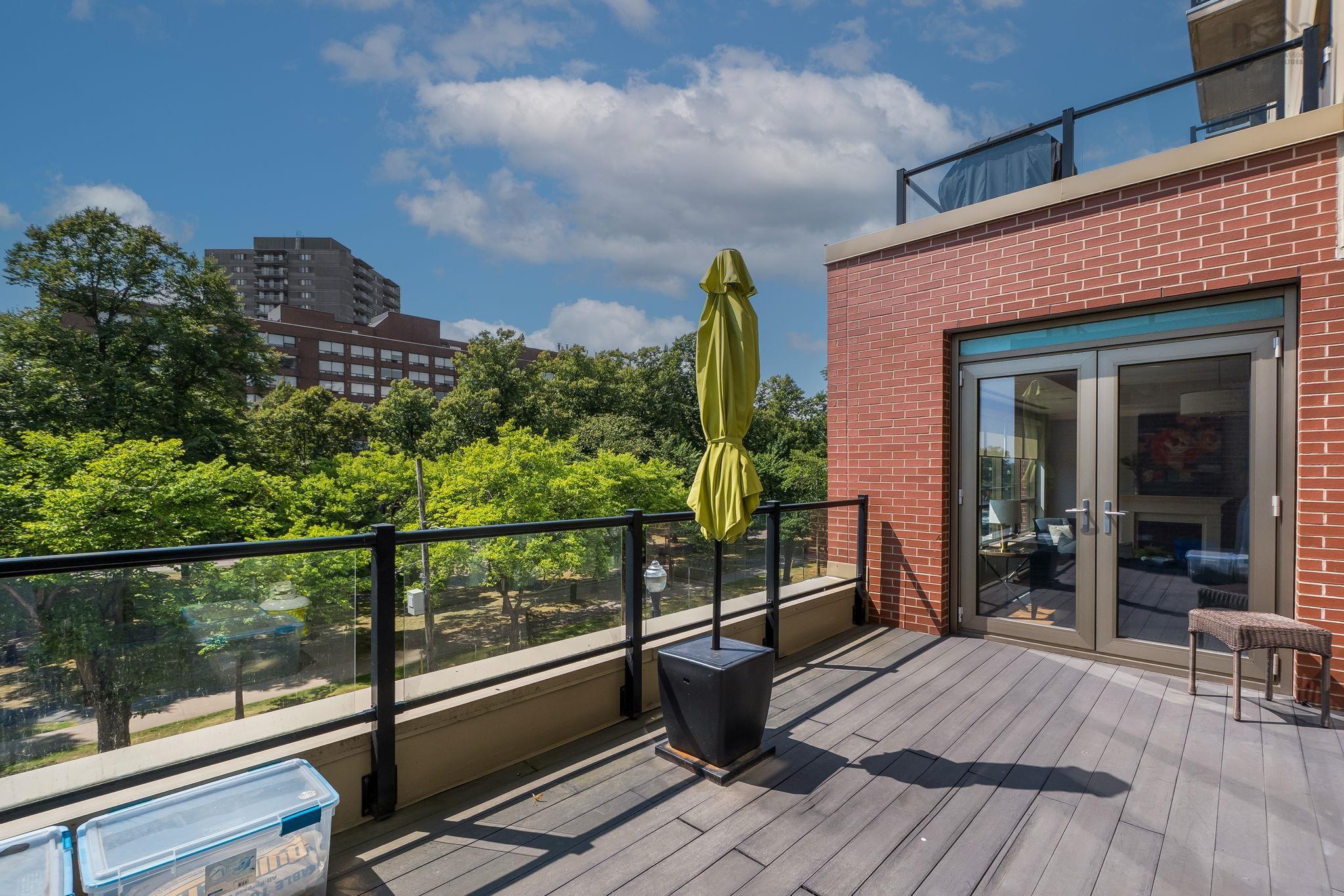 $974,900.00: 303 1445 South Park Street, Halifax