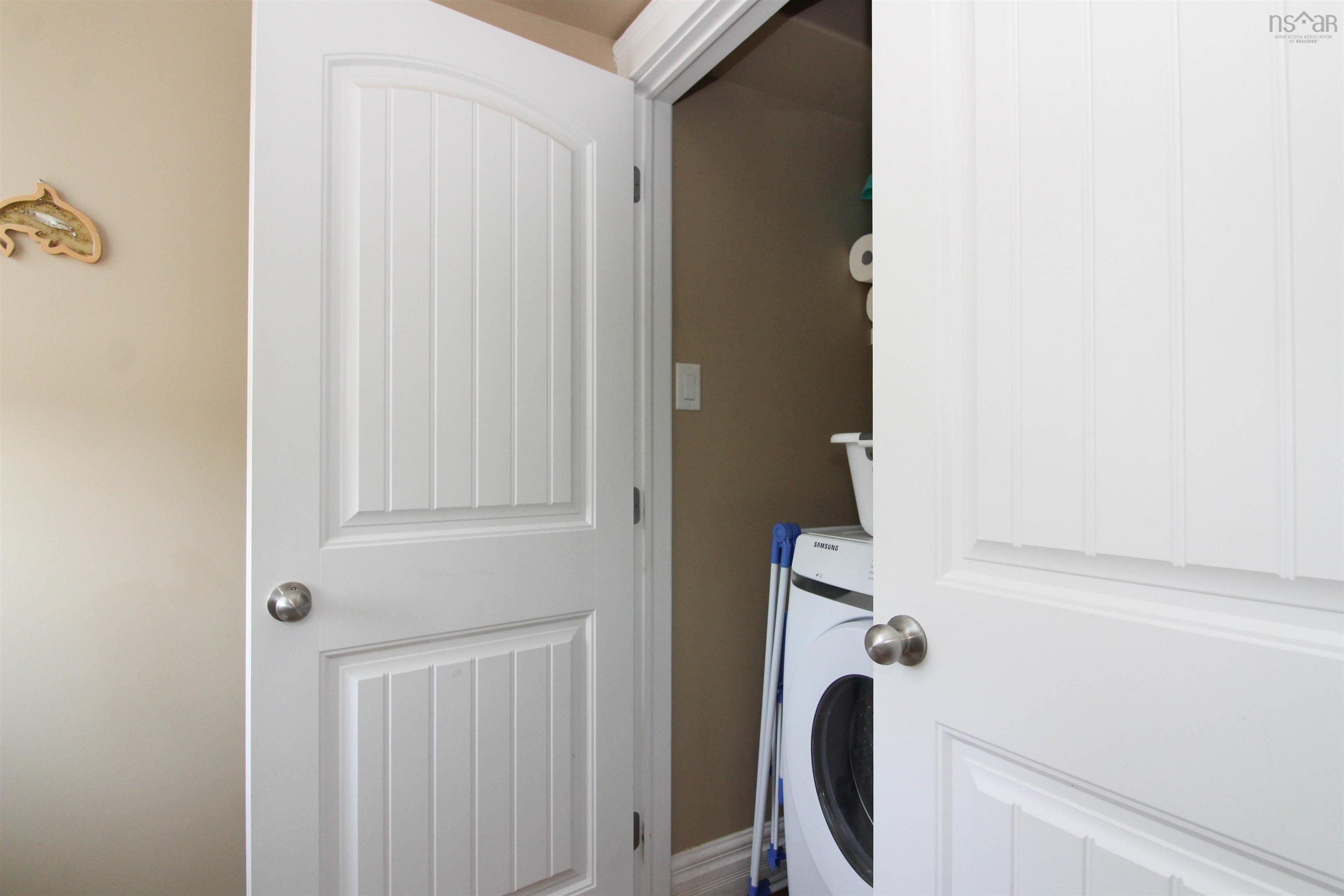 $660,000.00: 60 Glenabbey Drive, Murray Siding