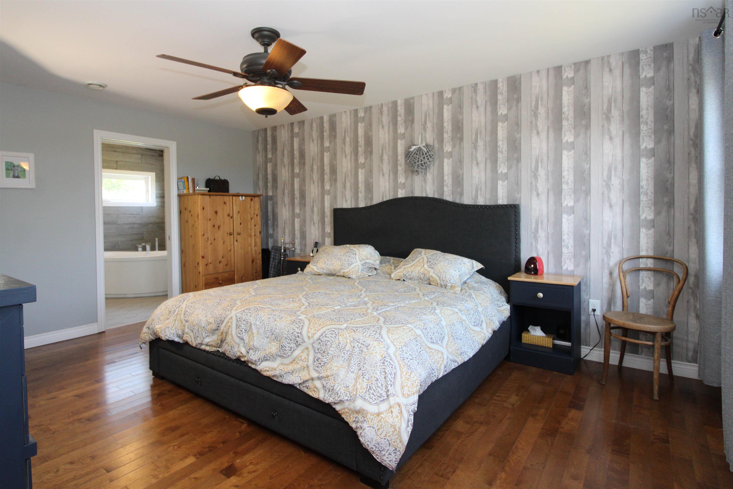 $660,000.00: 60 Glenabbey Drive, Murray Siding