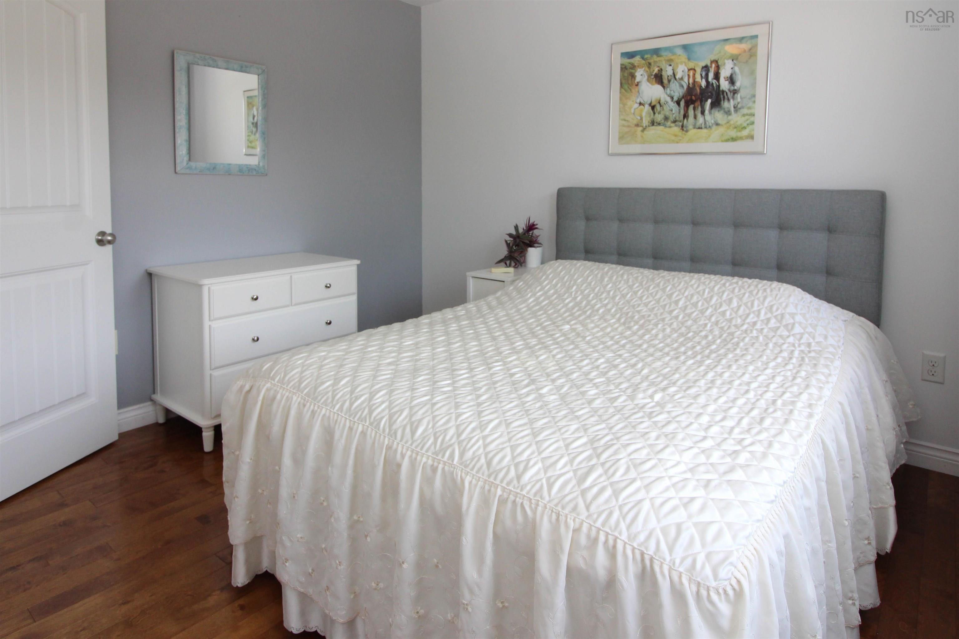 $660,000.00: 60 Glenabbey Drive, Murray Siding