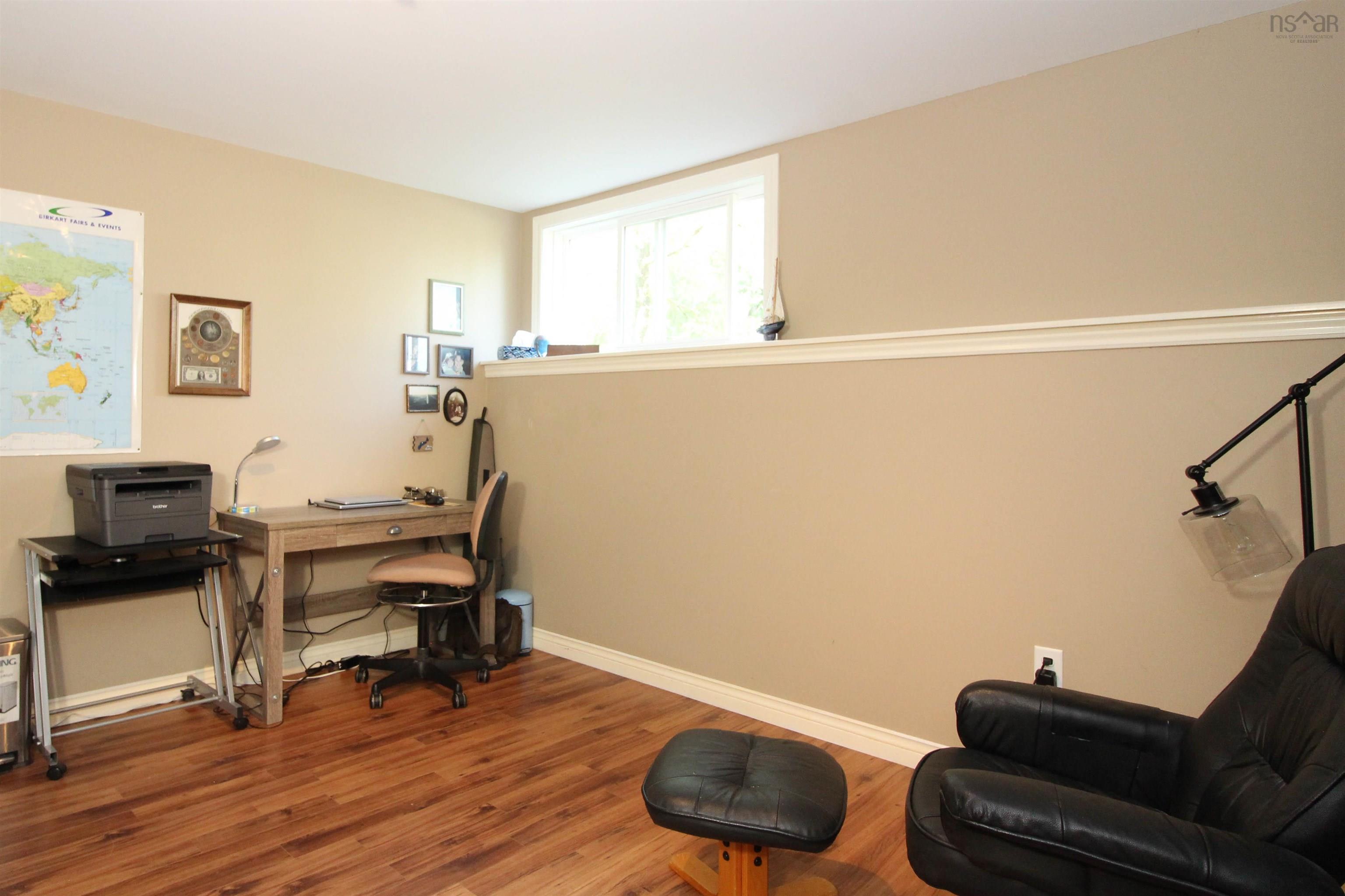 $660,000.00: 60 Glenabbey Drive, Murray Siding