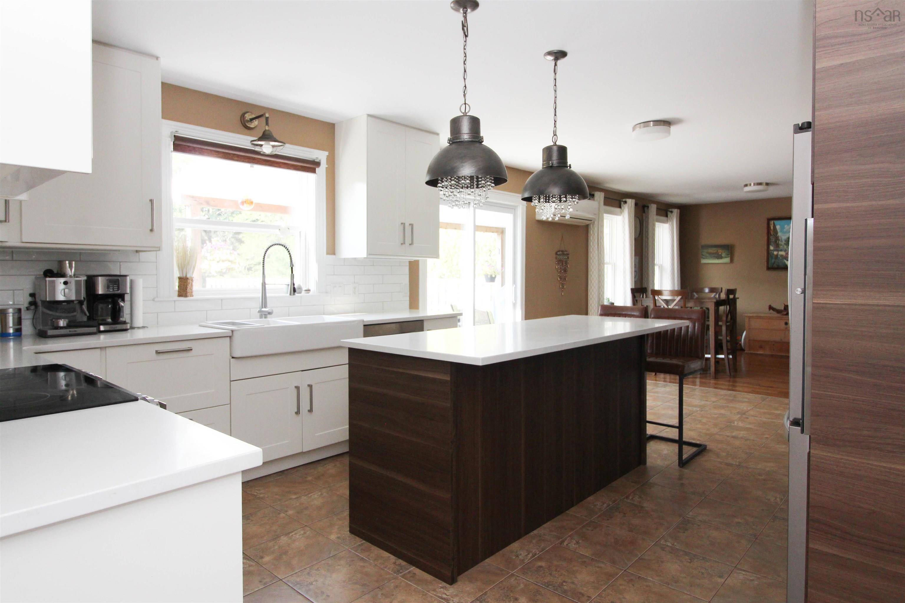 $660,000.00: 60 Glenabbey Drive, Murray Siding