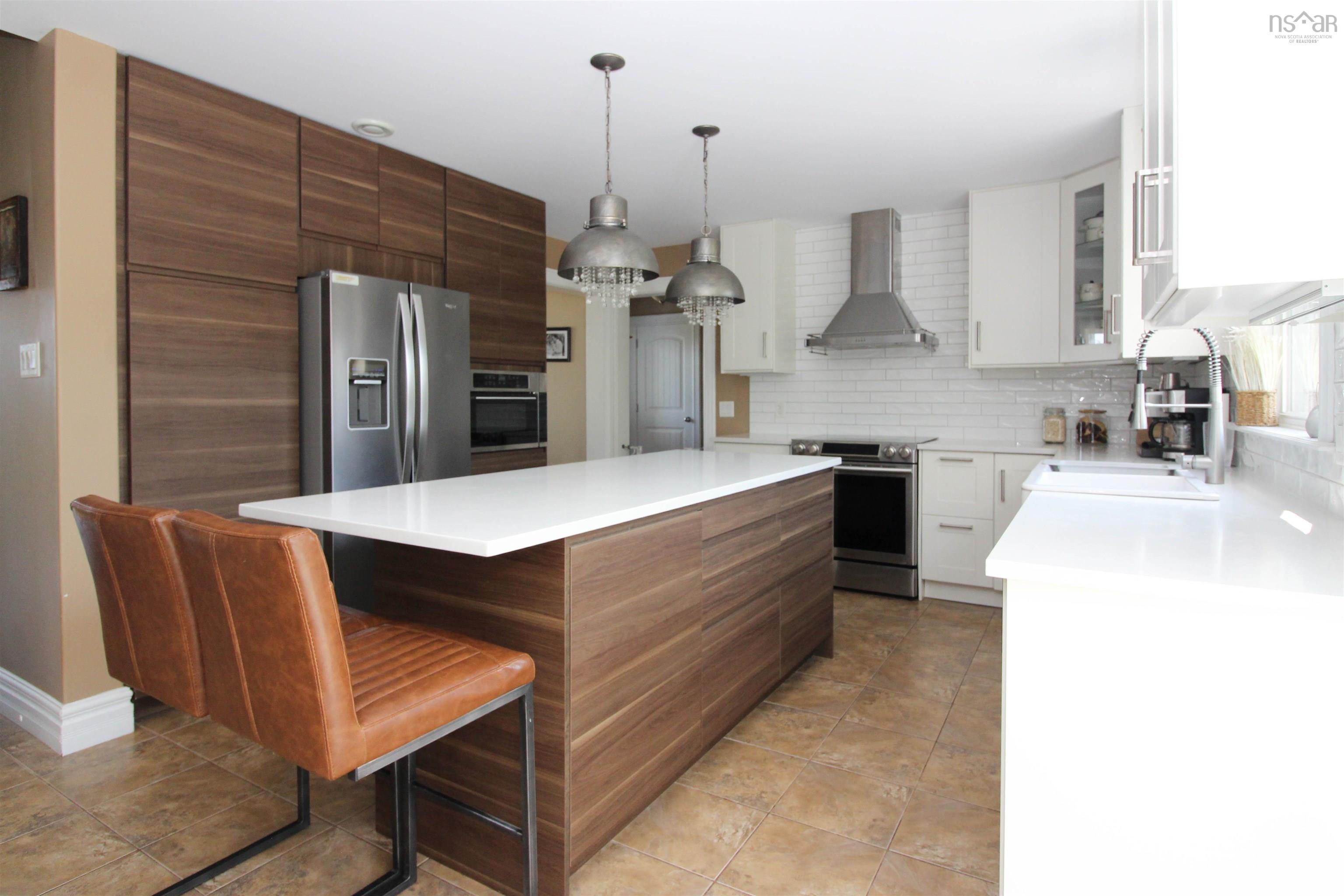 $660,000.00: 60 Glenabbey Drive, Murray Siding