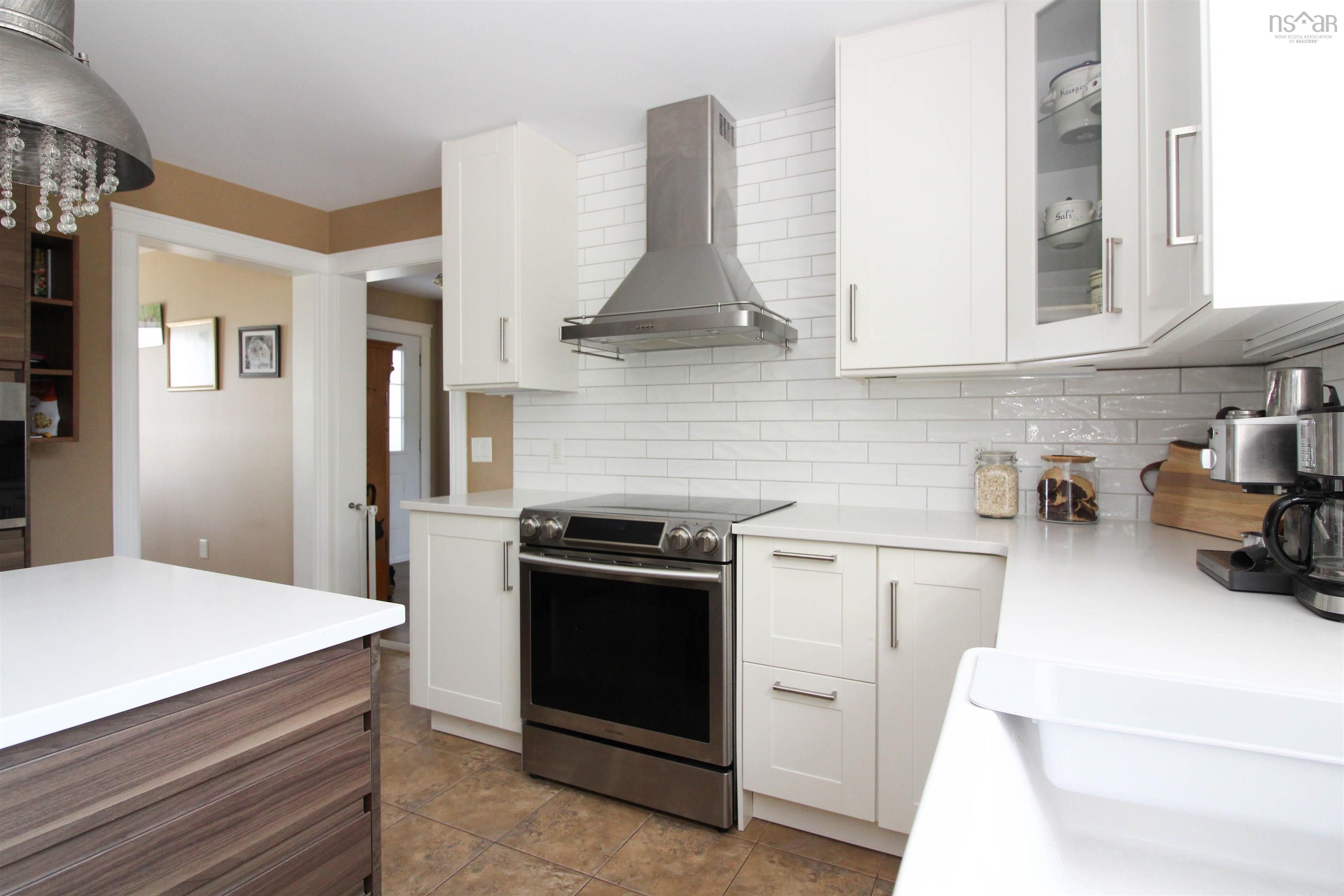 $660,000.00: 60 Glenabbey Drive, Murray Siding