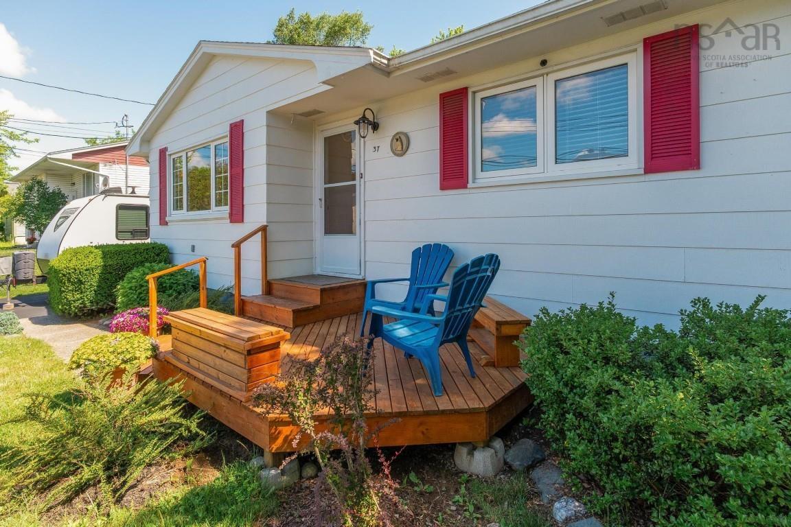 $519,900.00: 37 Robert Drive, Dartmouth
