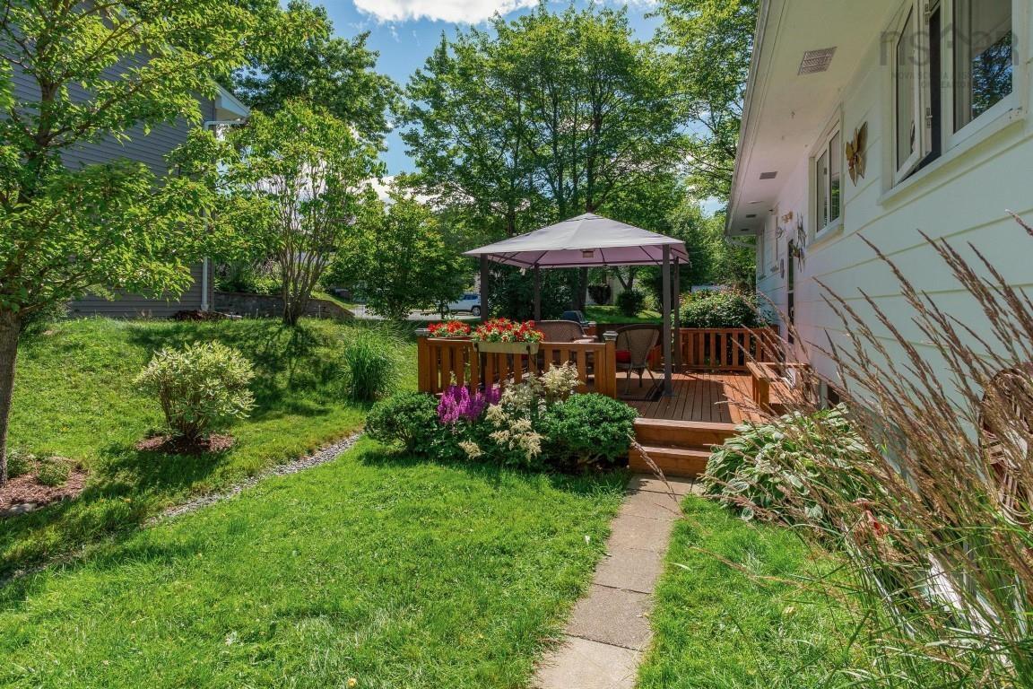 $519,900.00: 37 Robert Drive, Dartmouth