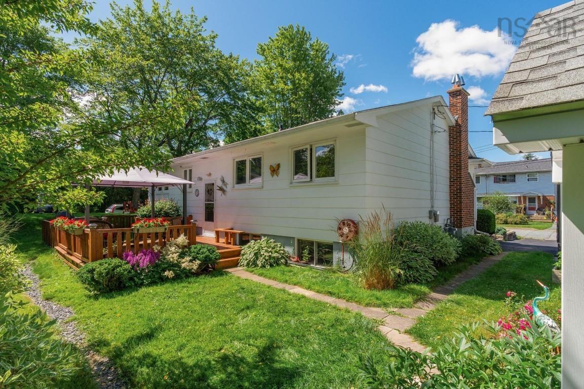 $519,900.00: 37 Robert Drive, Dartmouth