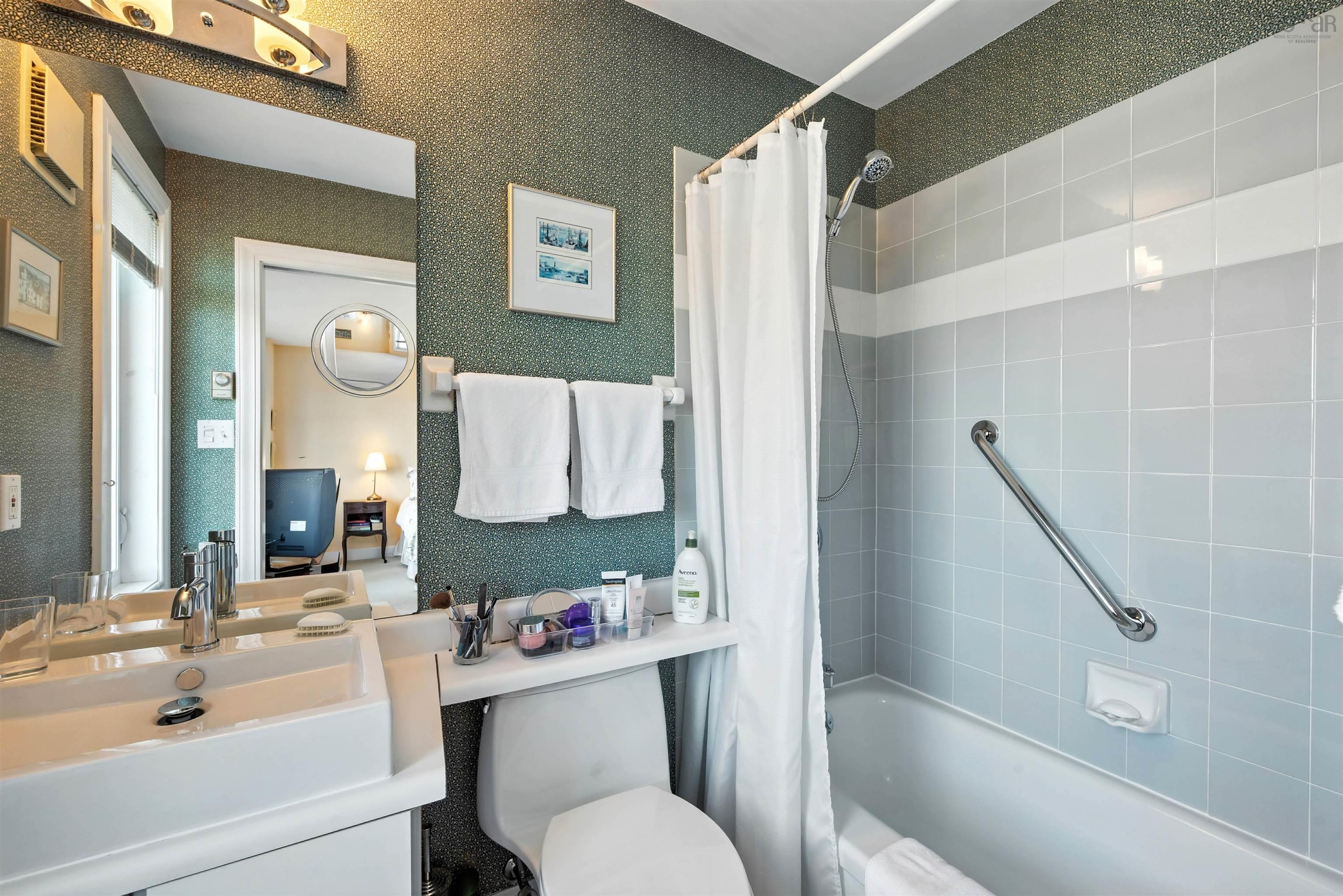 $829,000.00: 103 Anchor Drive, Regatta Point