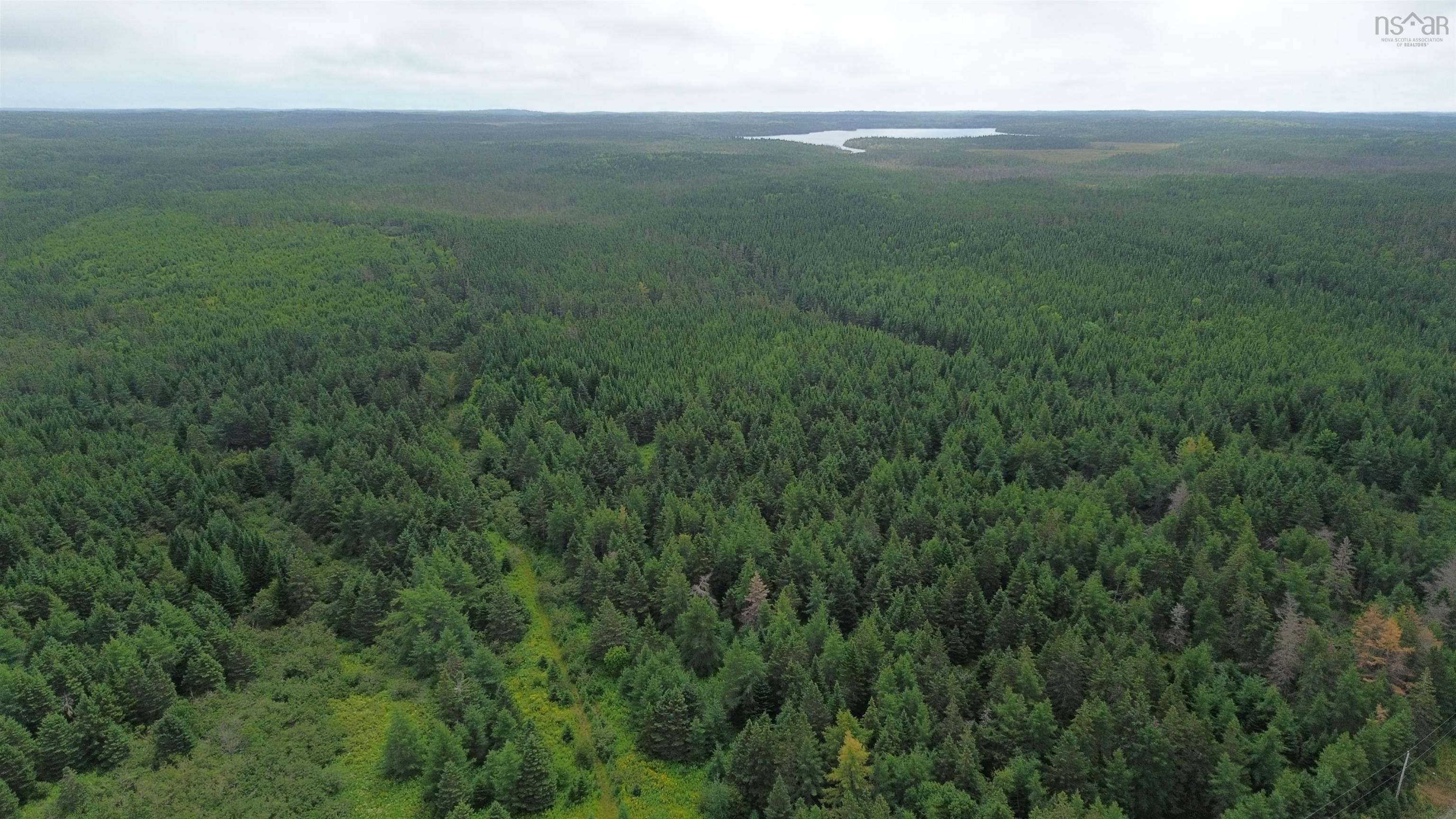 $449,000.00: 2121 Loch Lomond Road, Loch Lomond