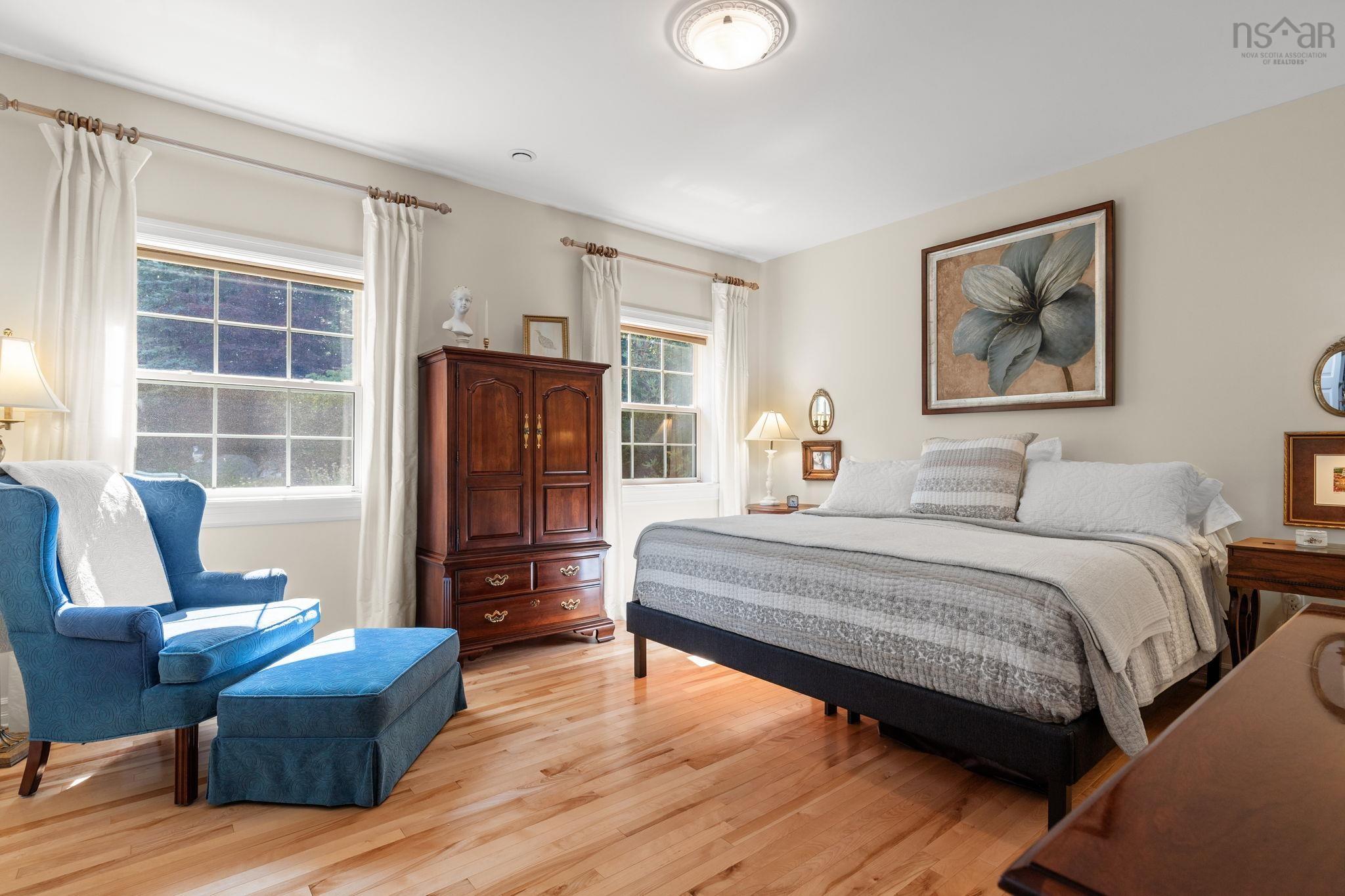 $929,000.00: 124 Lakeshore Park Terrace, Dartmouth