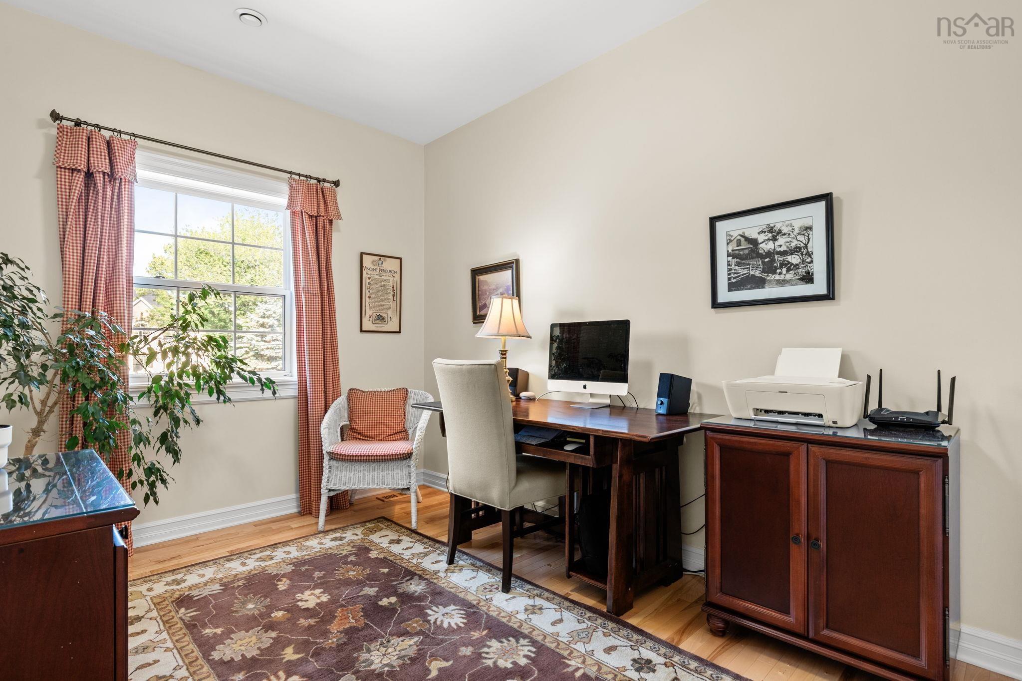 $929,000.00: 124 Lakeshore Park Terrace, Dartmouth