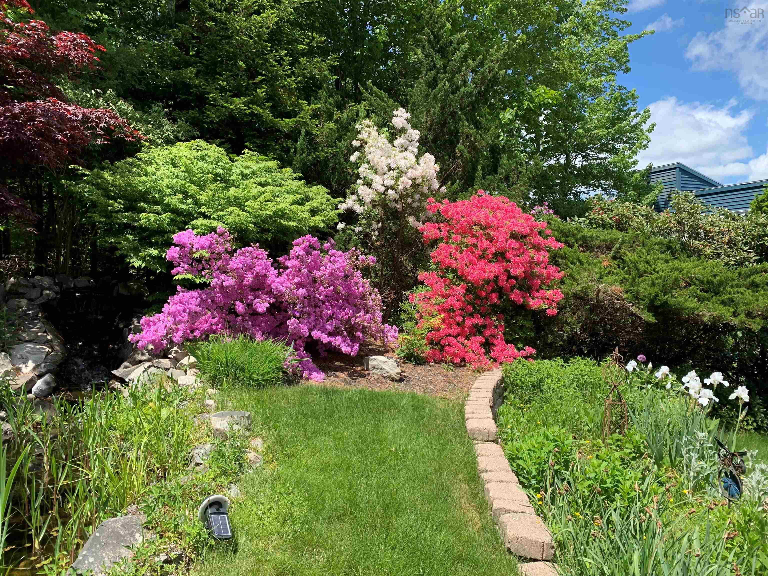 $929,000.00: 124 Lakeshore Park Terrace, Dartmouth