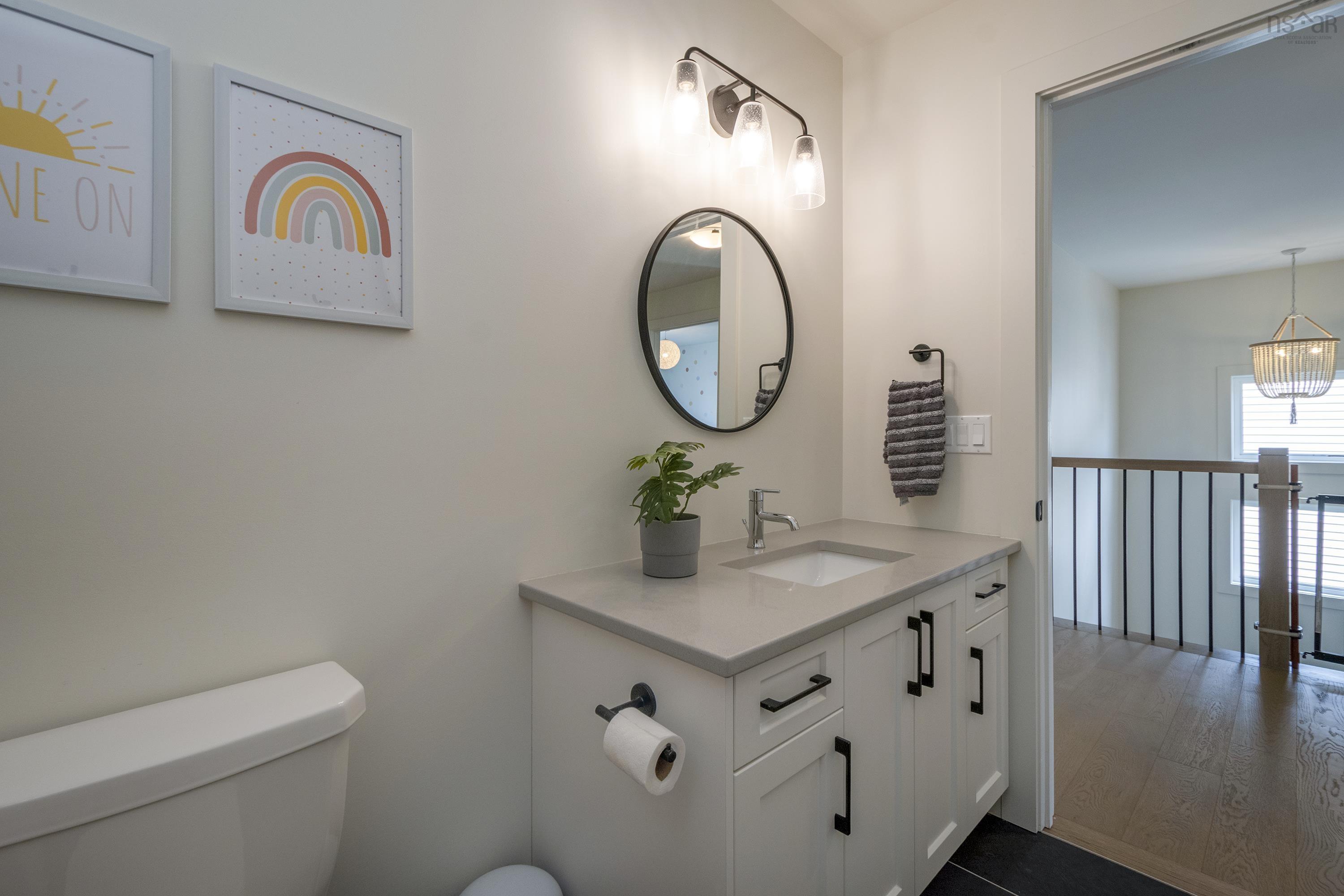 $959,900.00: 77 Bristolton Avenue, Bedford