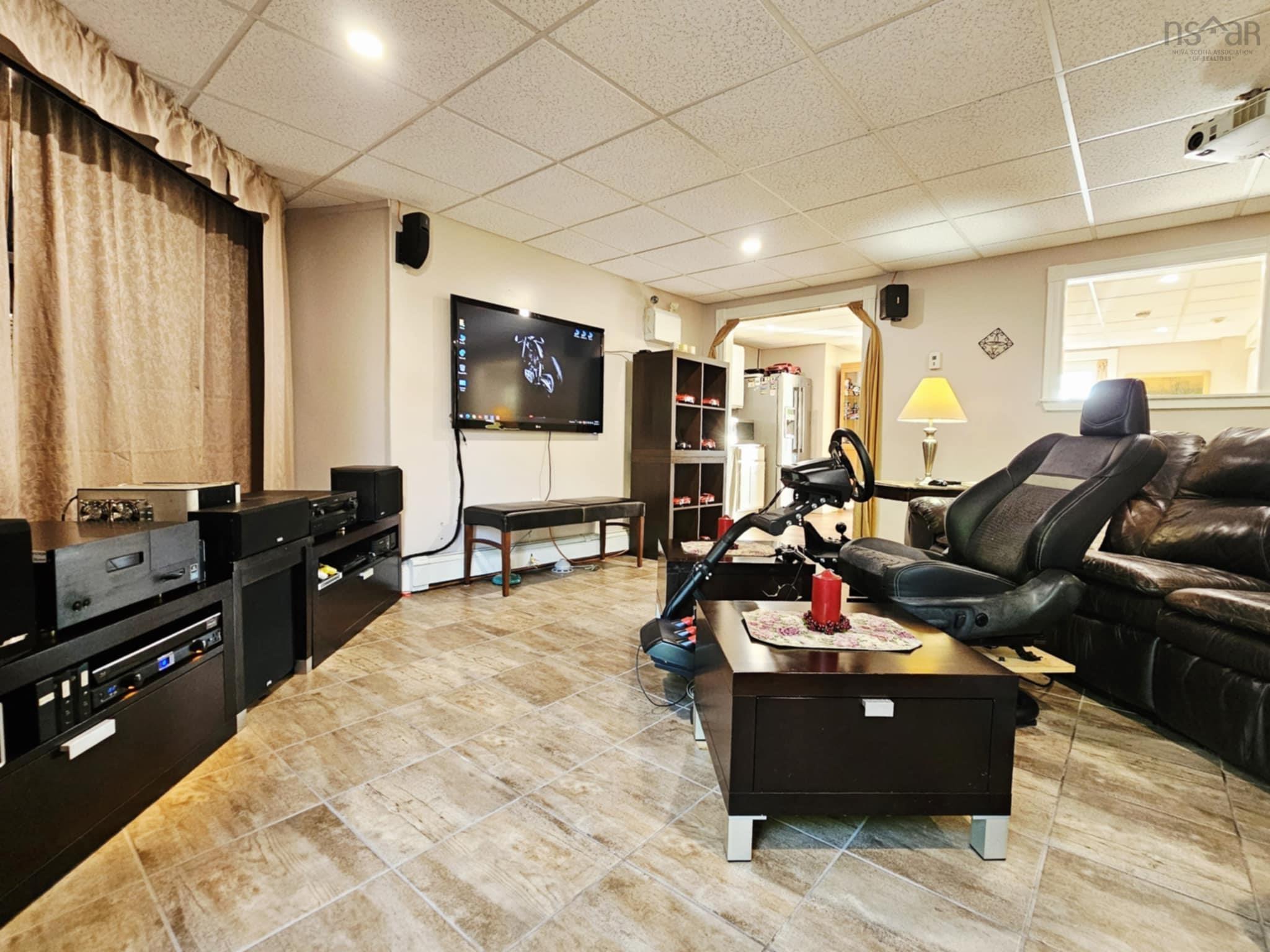 $749,000.00: 435 Prince Street, Truro