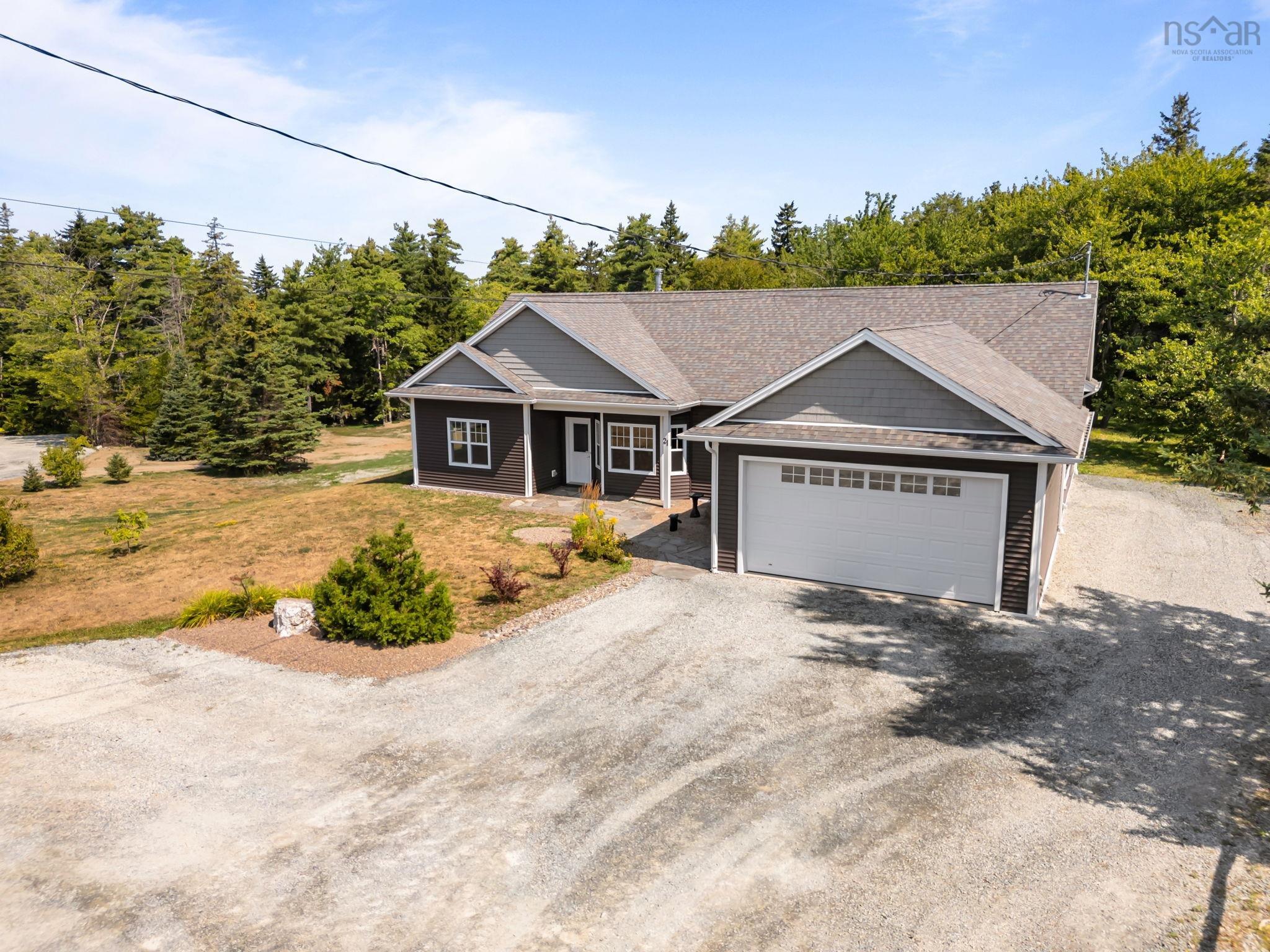 $649,900.00: 21 Prospectors Loop, Montague Gold Mines