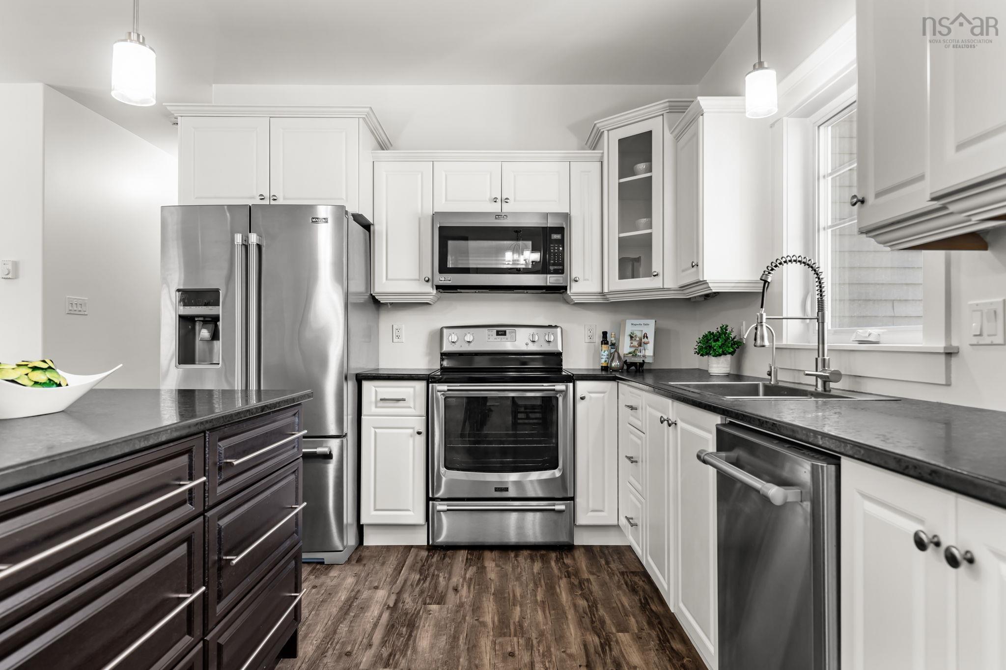 $649,900.00: 21 Prospectors Loop, Montague Gold Mines