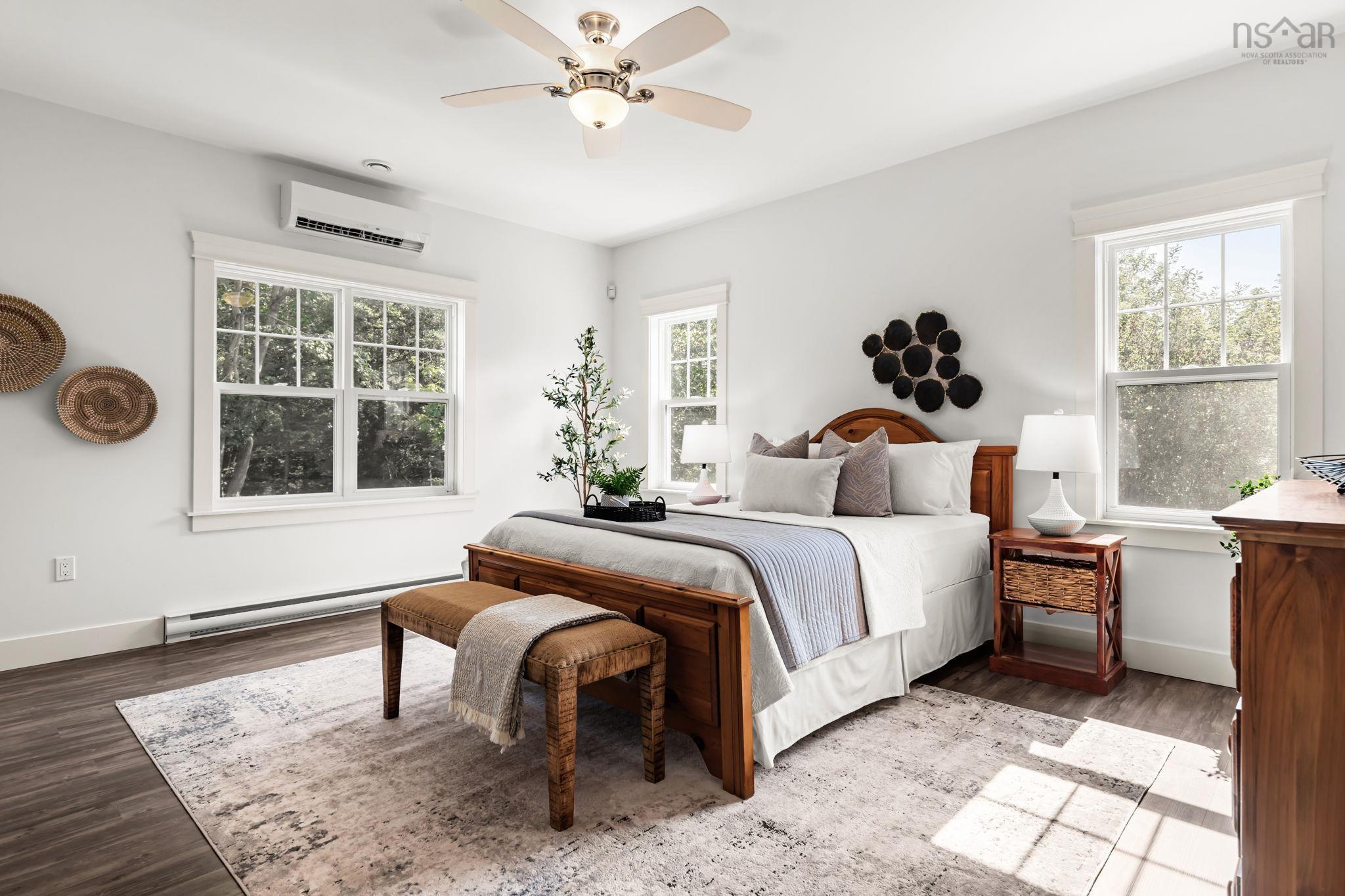 $649,900.00: 21 Prospectors Loop, Montague Gold Mines