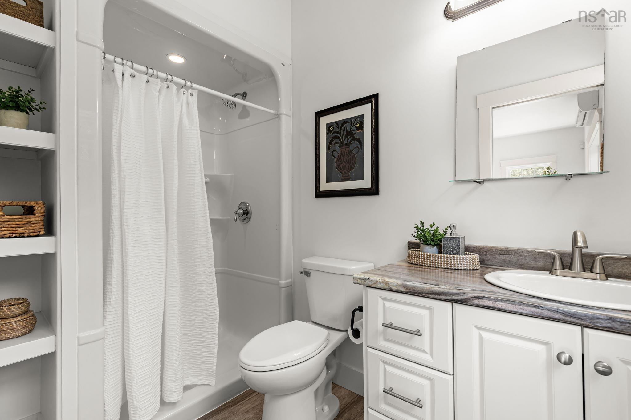 $649,900.00: 21 Prospectors Loop, Montague Gold Mines