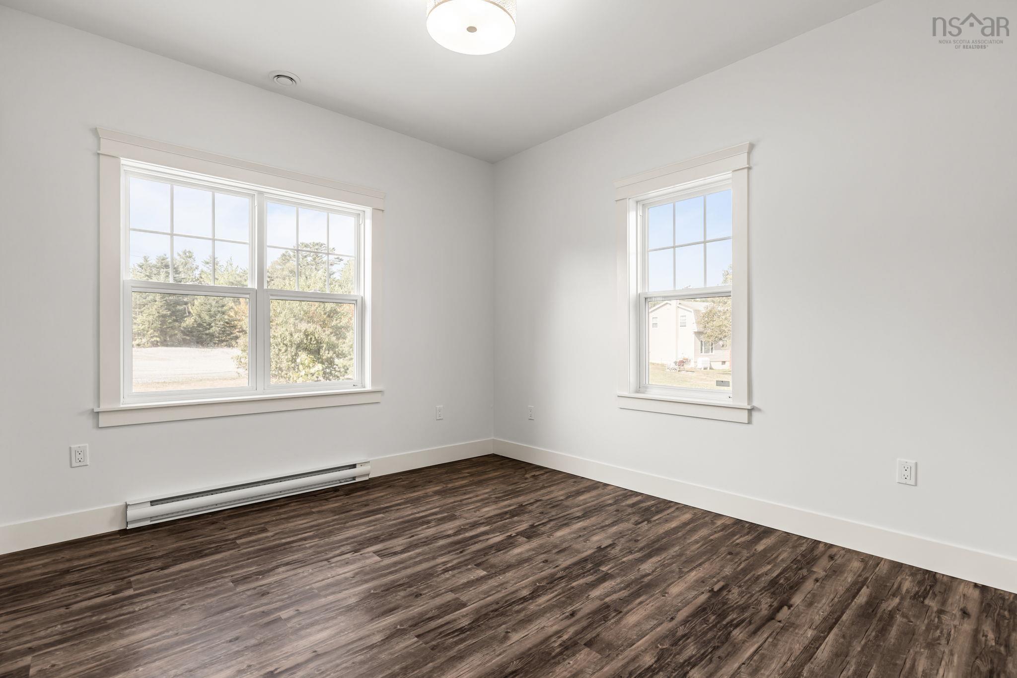 $649,900.00: 21 Prospectors Loop, Montague Gold Mines