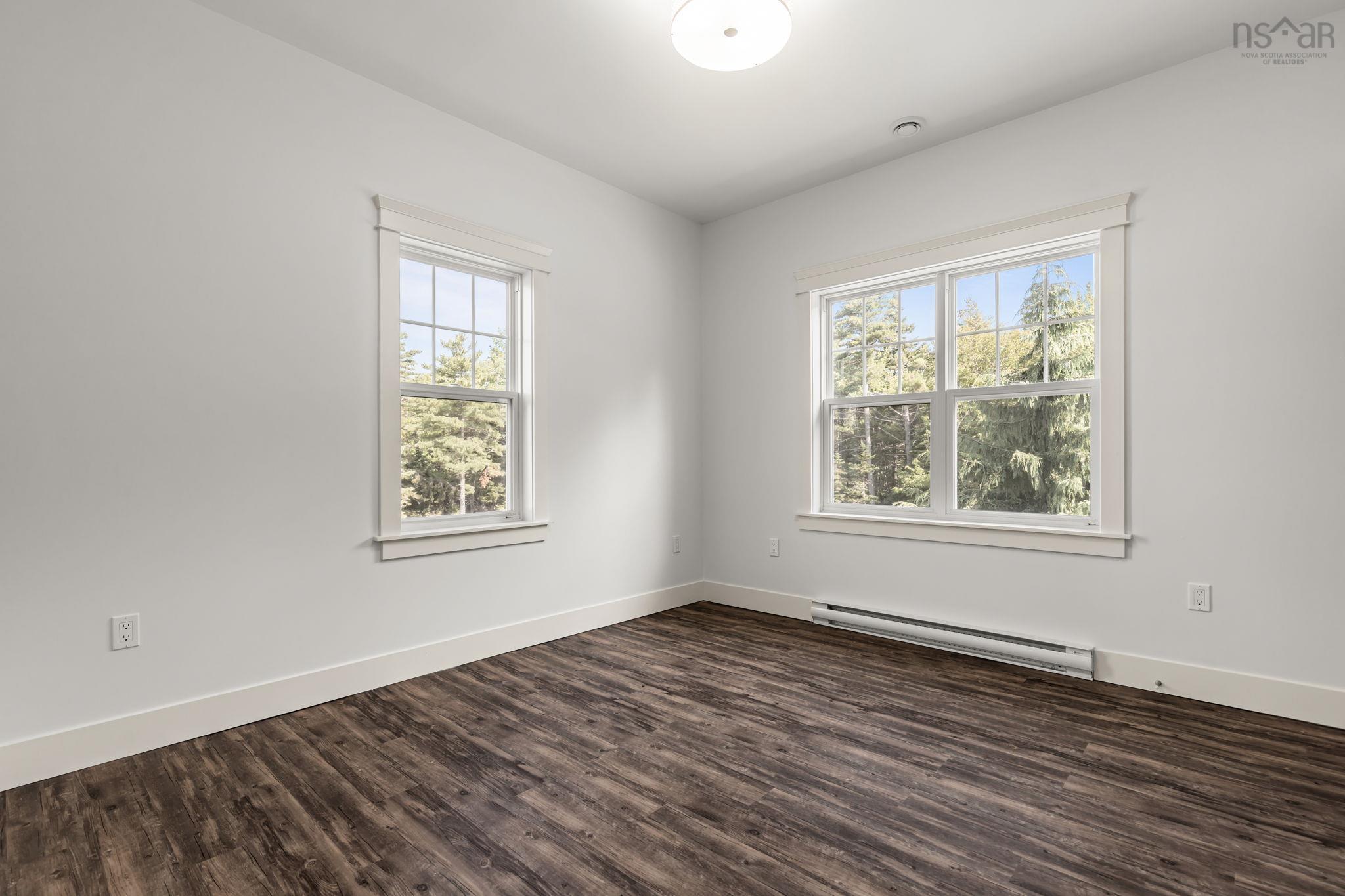 $649,900.00: 21 Prospectors Loop, Montague Gold Mines