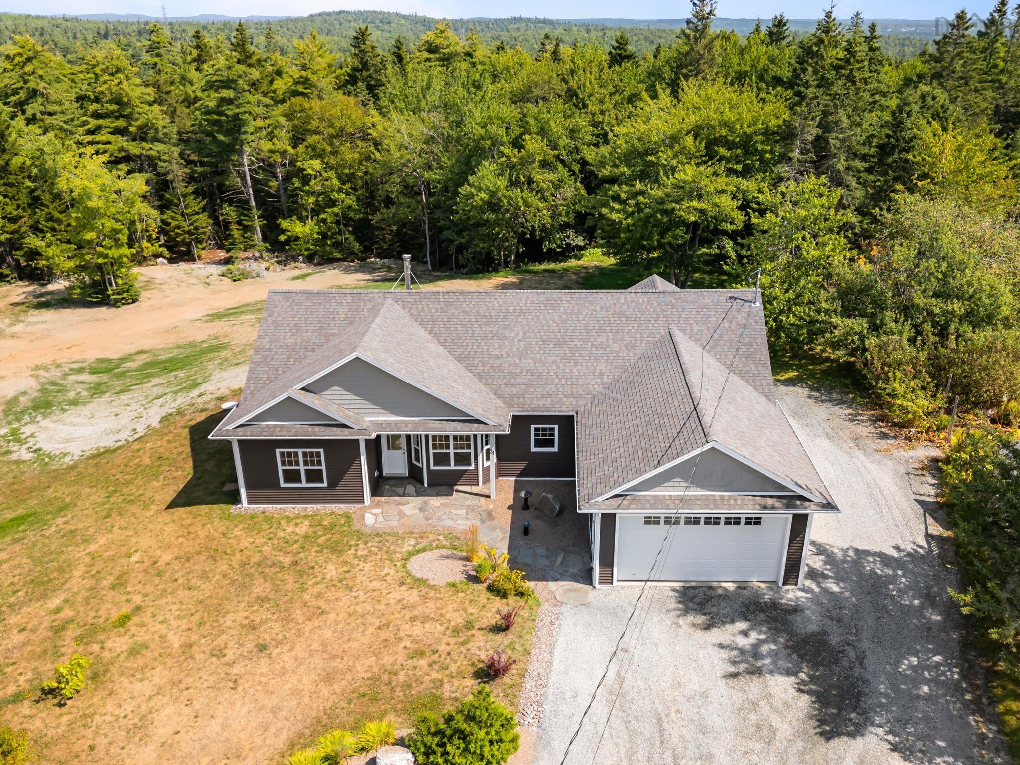 $649,900.00: 21 Prospectors Loop, Montague Gold Mines