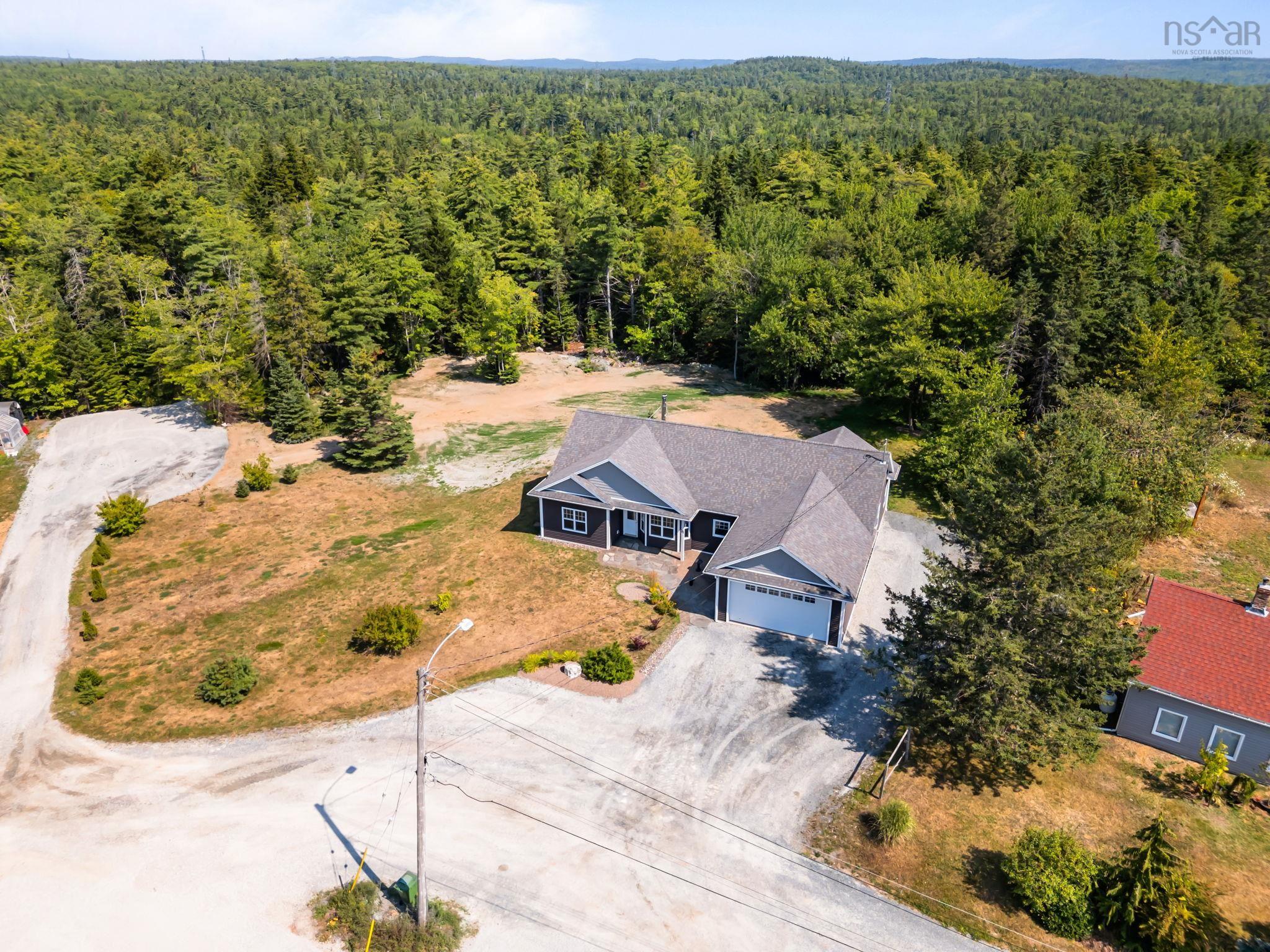 $649,900.00: 21 Prospectors Loop, Montague Gold Mines