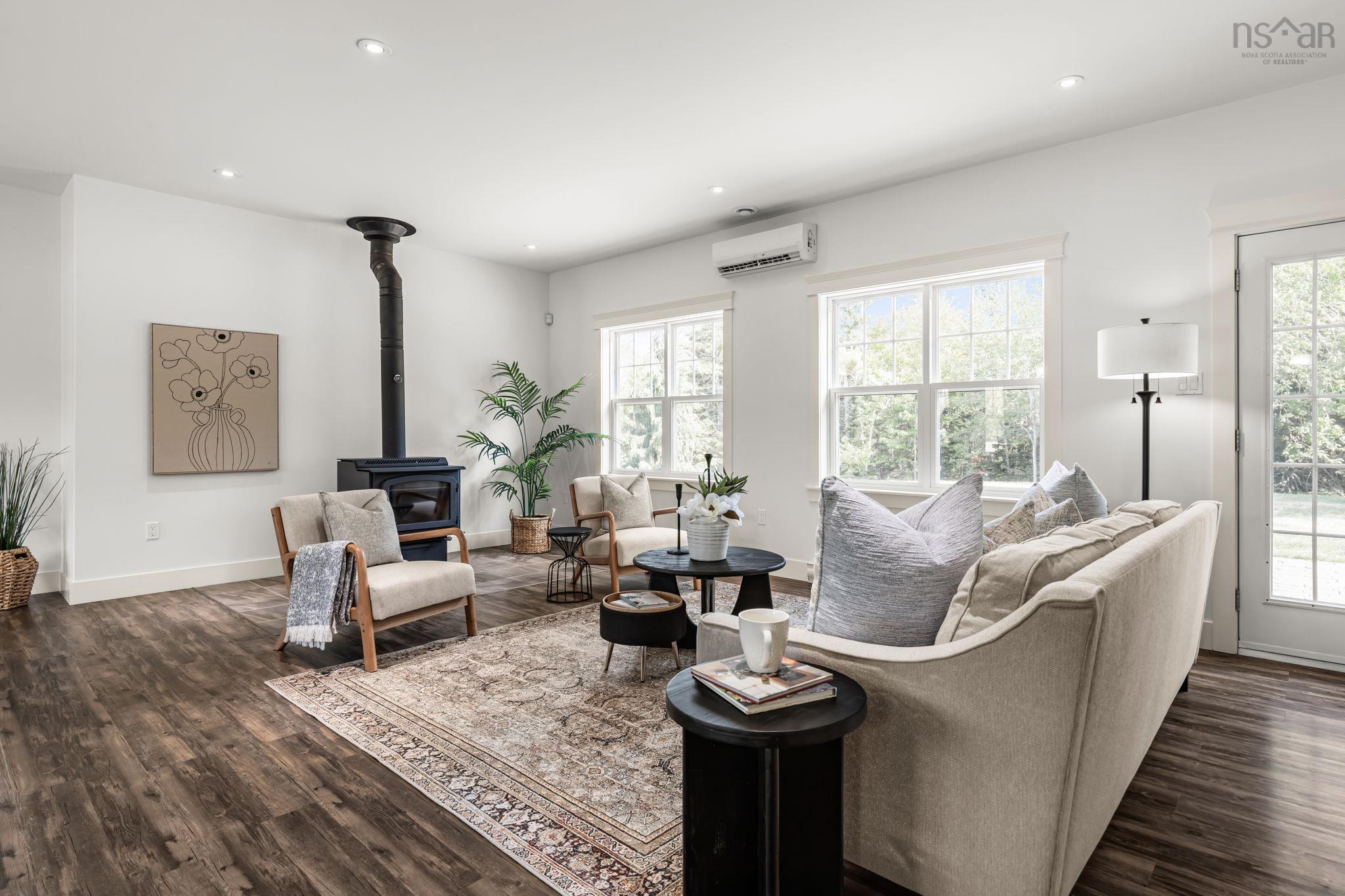 $649,900.00: 21 Prospectors Loop, Montague Gold Mines