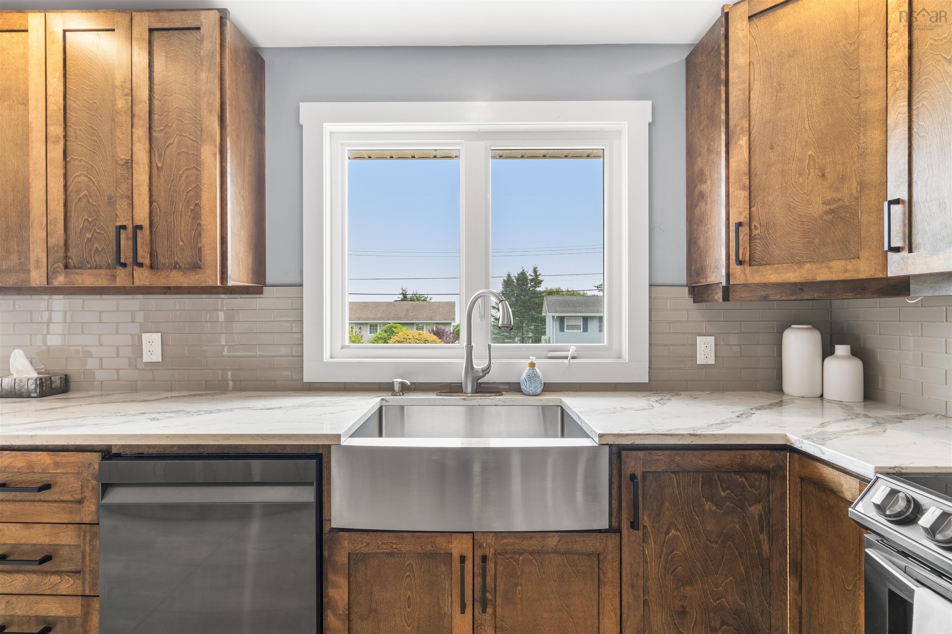 $669,900.00: 24 Sirius Crescent, Cole Harbour