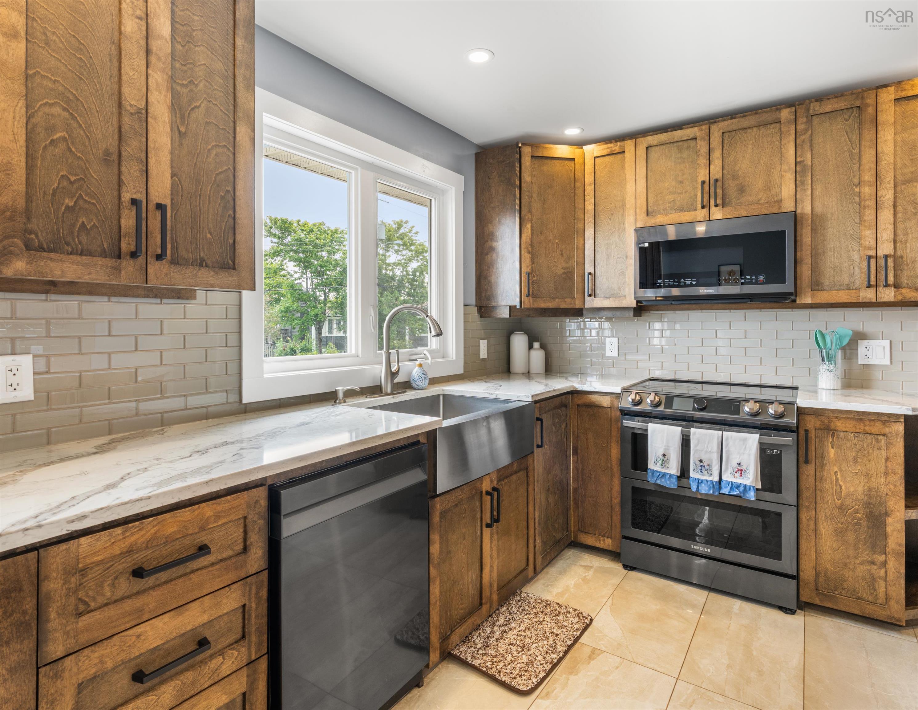 $669,900.00: 24 Sirius Crescent, Cole Harbour