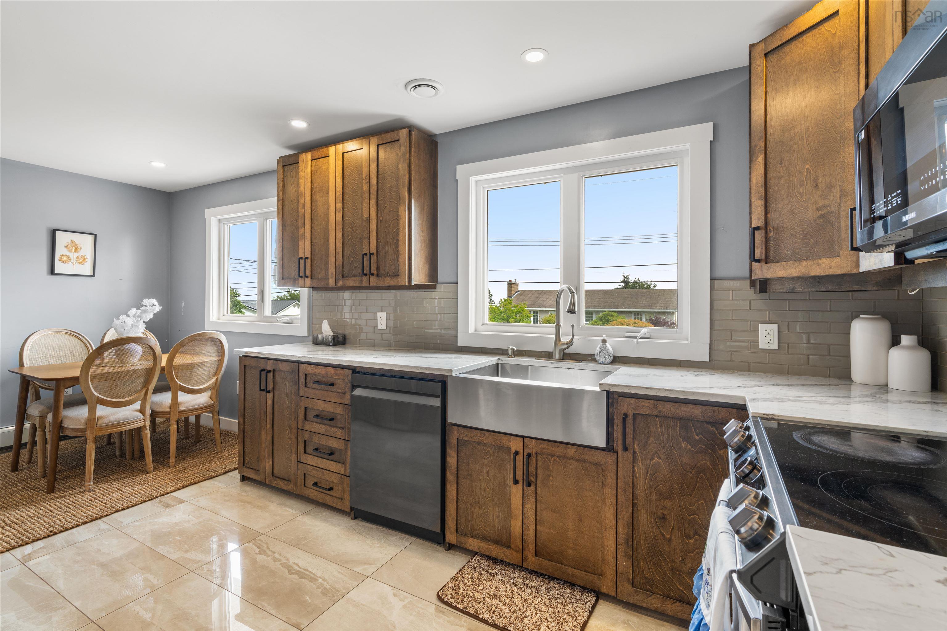 $669,900.00: 24 Sirius Crescent, Cole Harbour