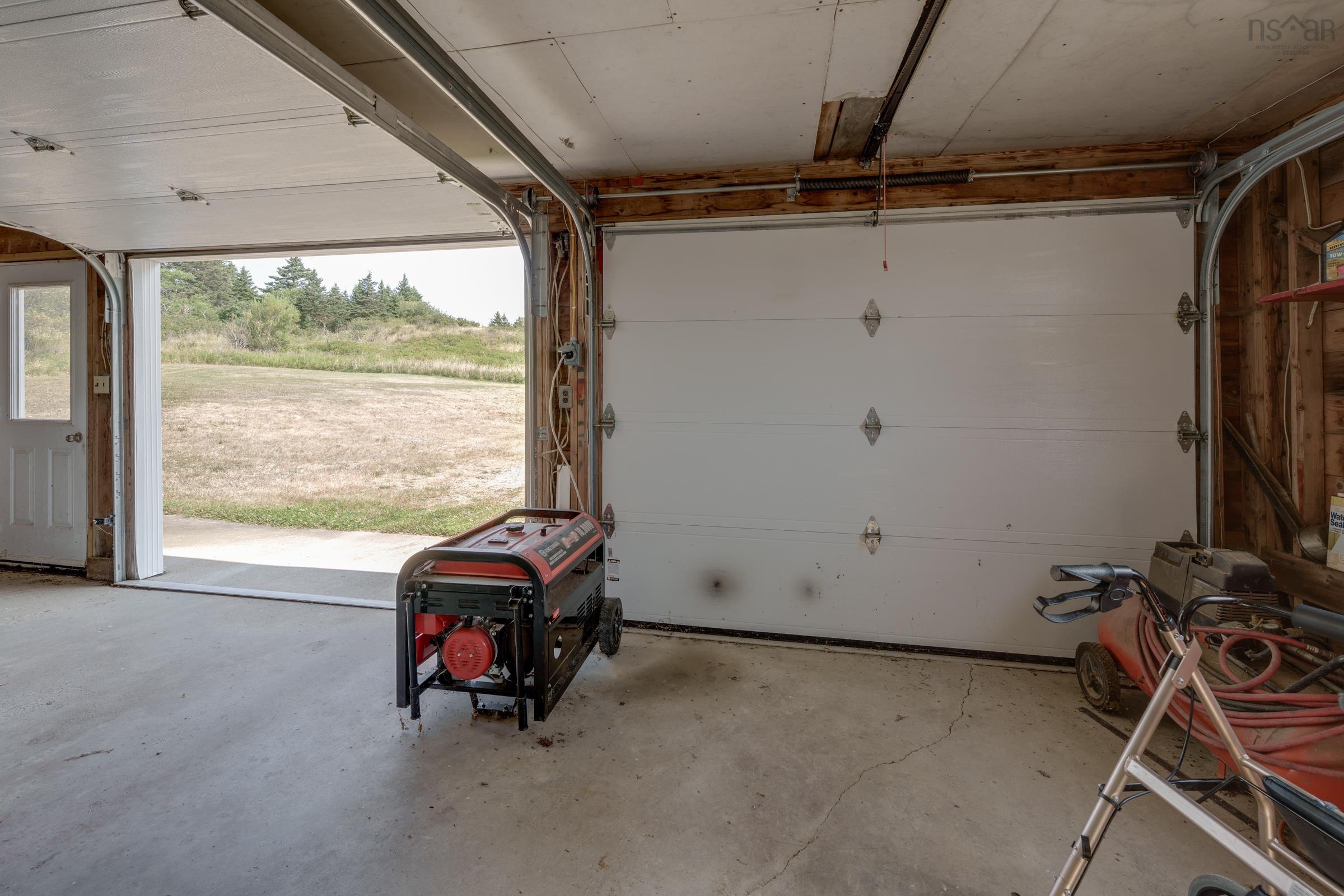 $350,000.00: 18 Riverside Lane, Salmon River