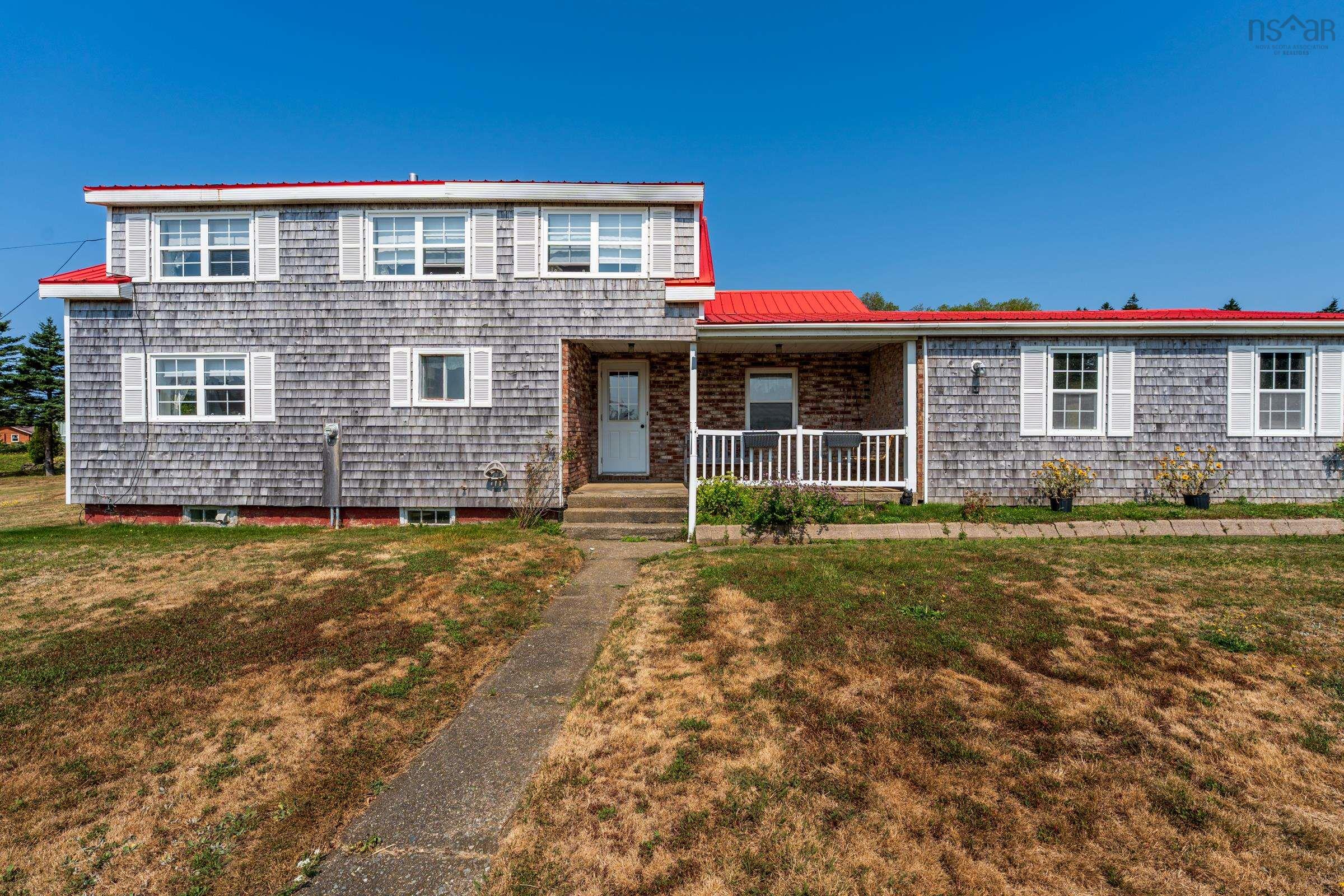 $350,000.00: 18 Riverside Lane, Salmon River