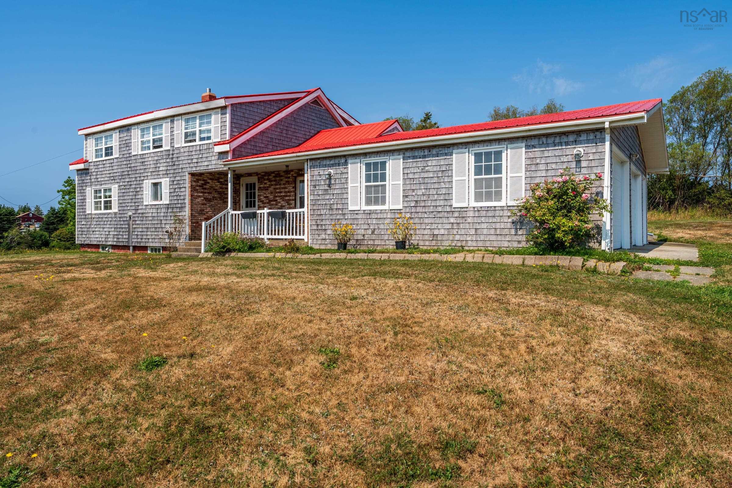 $350,000.00: 18 Riverside Lane, Salmon River