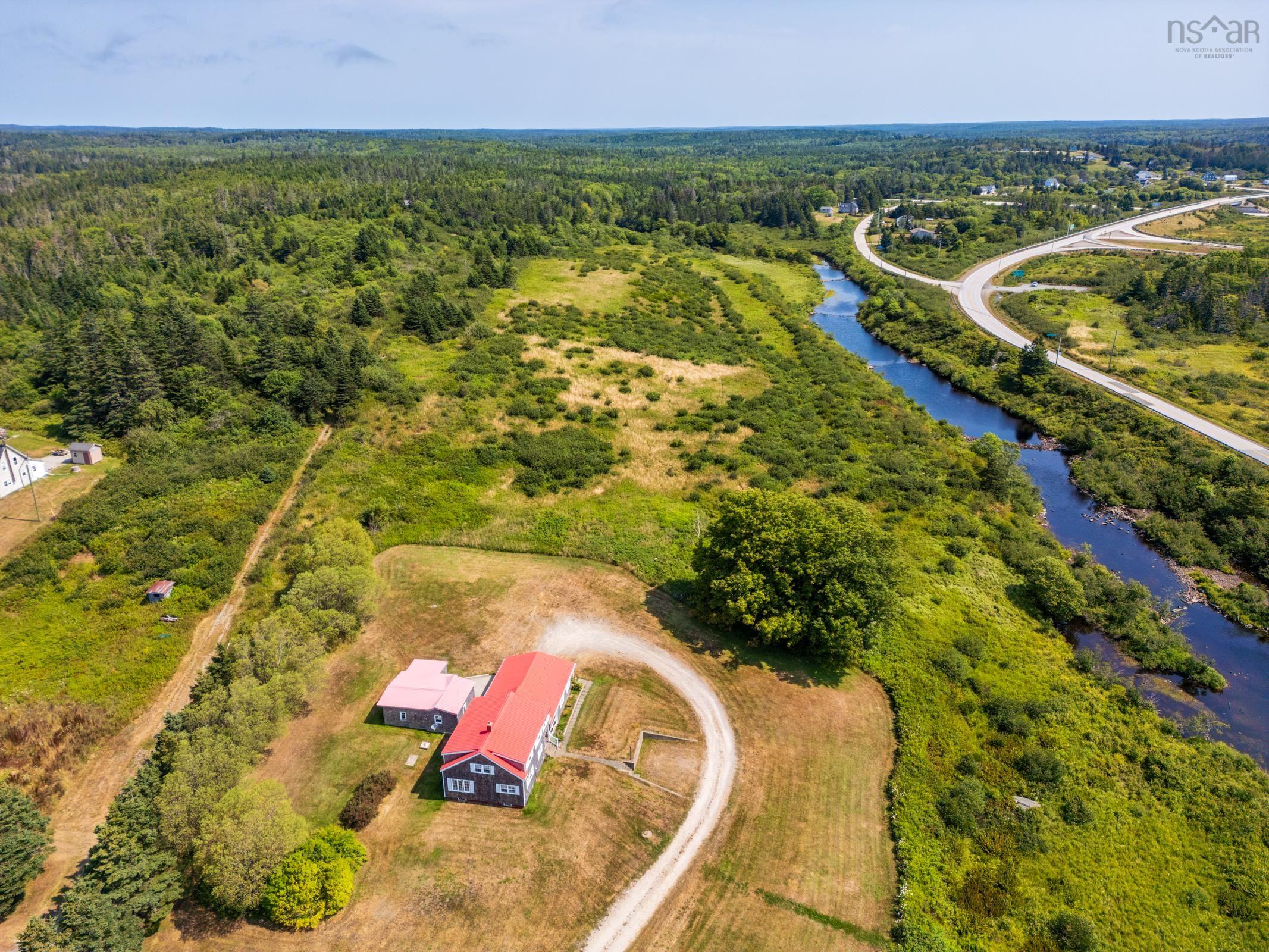 $350,000.00: 18 Riverside Lane, Salmon River