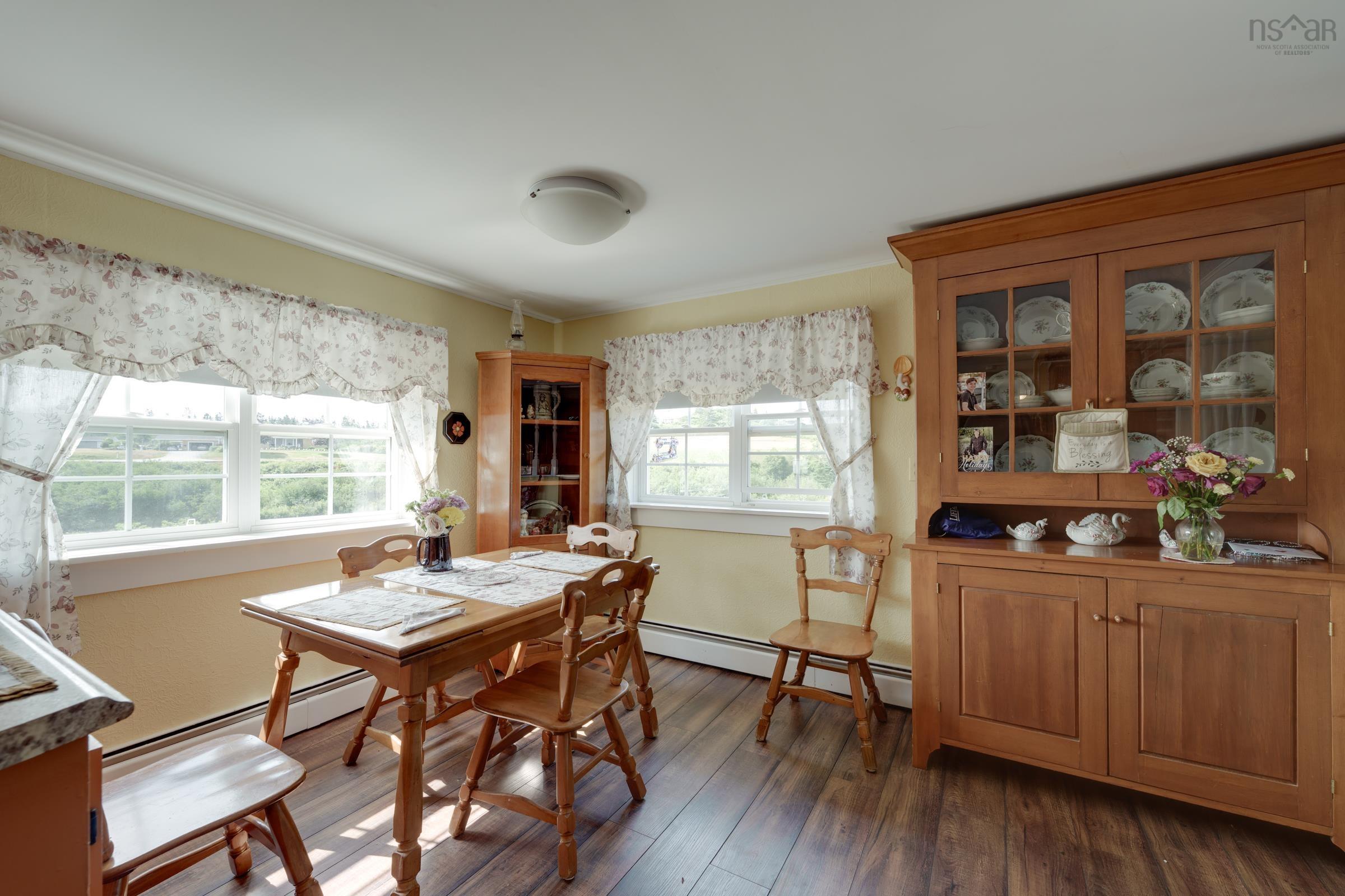 $350,000.00: 18 Riverside Lane, Salmon River