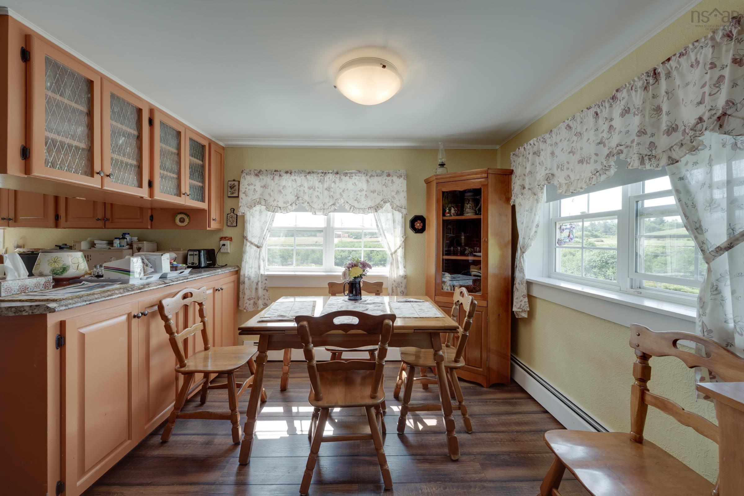 $350,000.00: 18 Riverside Lane, Salmon River