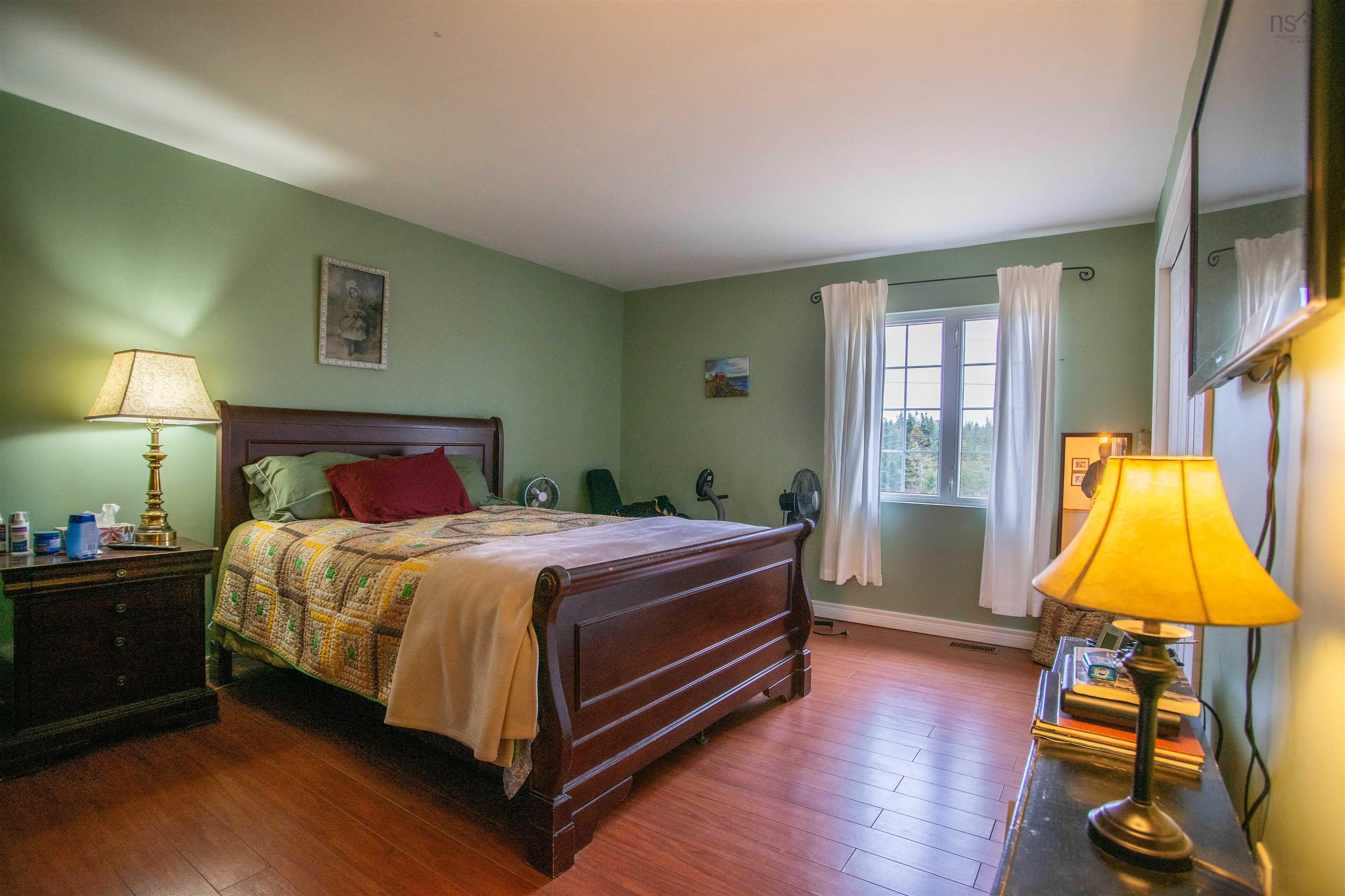 $289,000.00: 3681 Highway 217, East Ferry