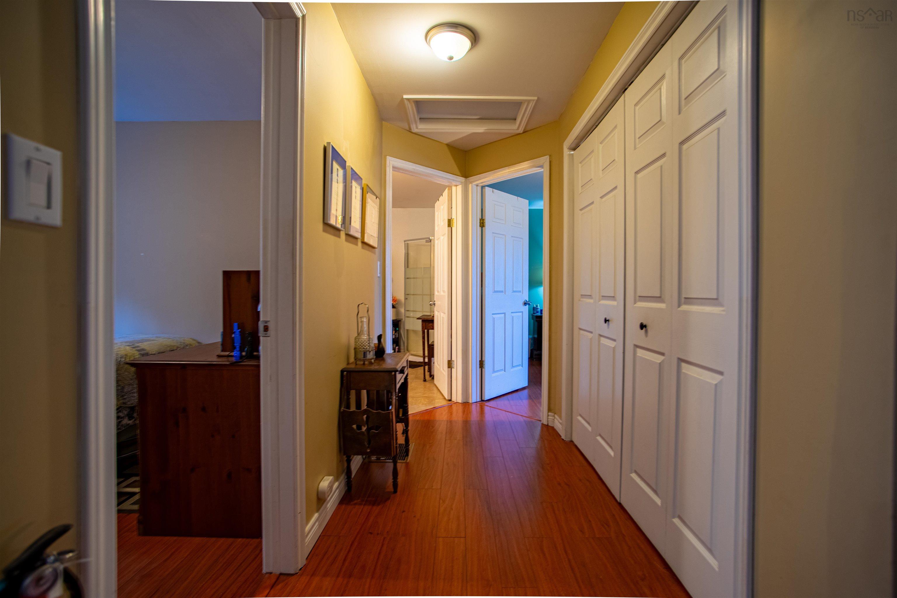 $289,000.00: 3681 Highway 217, East Ferry