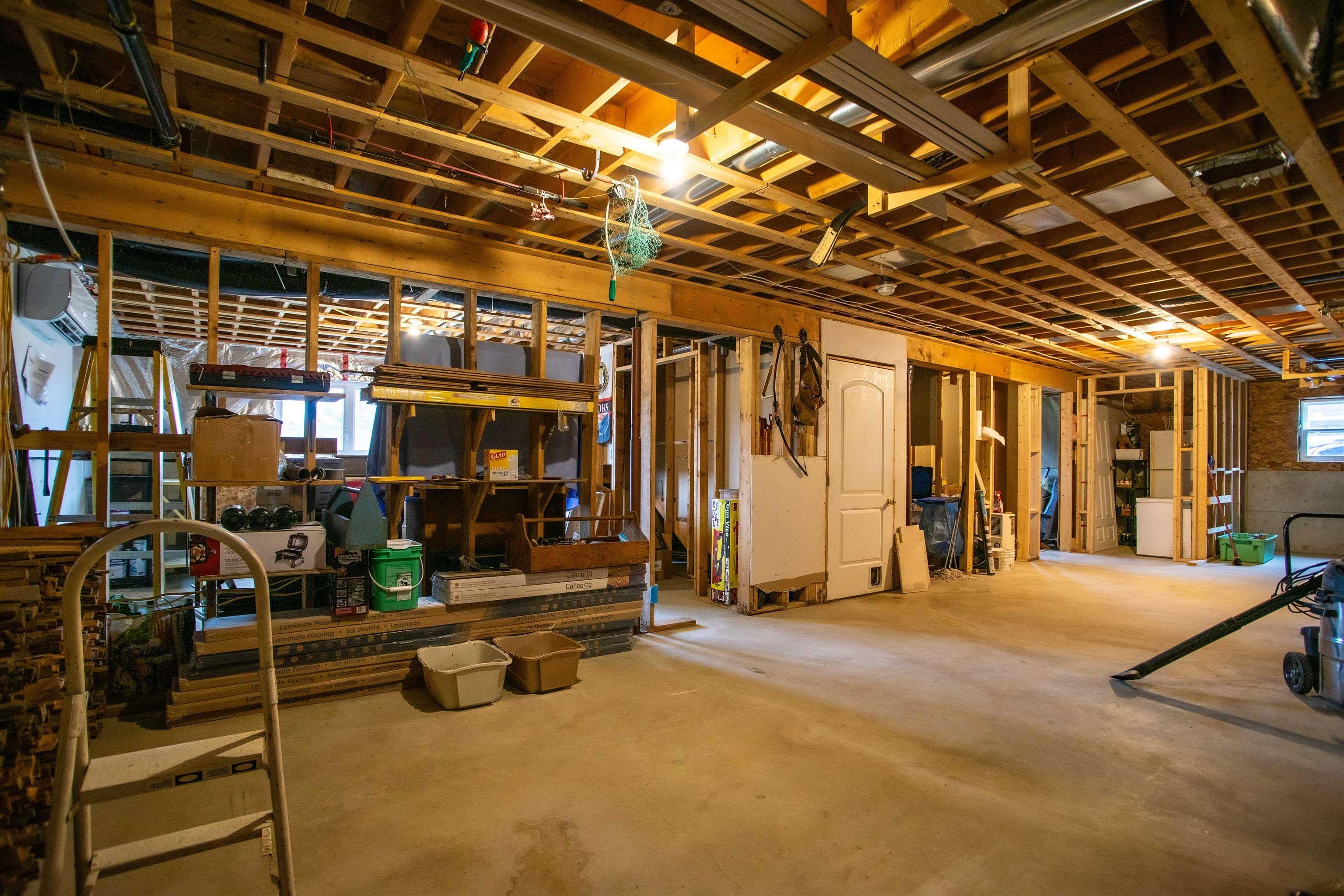 $289,000.00: 3681 Highway 217, East Ferry